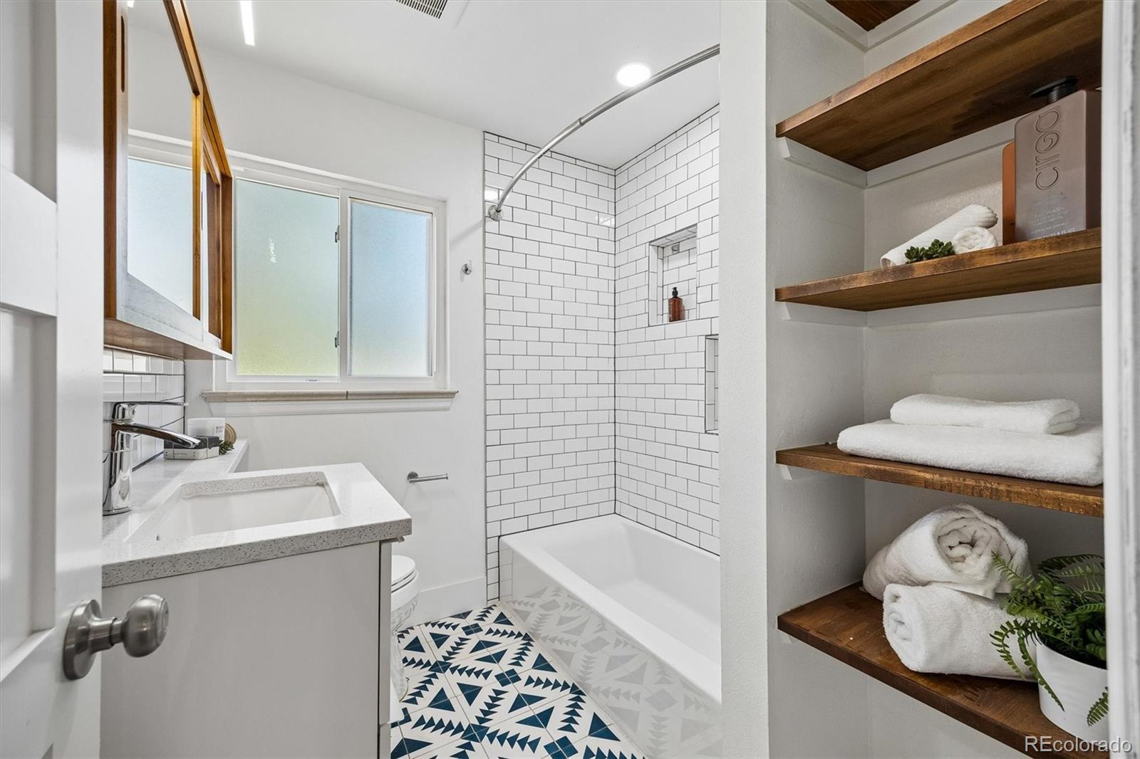 MLS Image #15 for 1892 s forest street,denver, Colorado