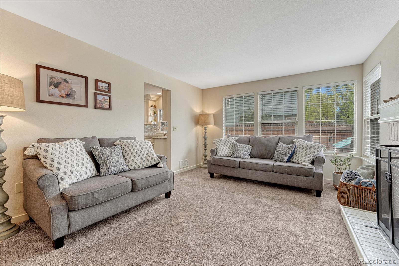 MLS Image #11 for 1120 s flower circle,lakewood, Colorado