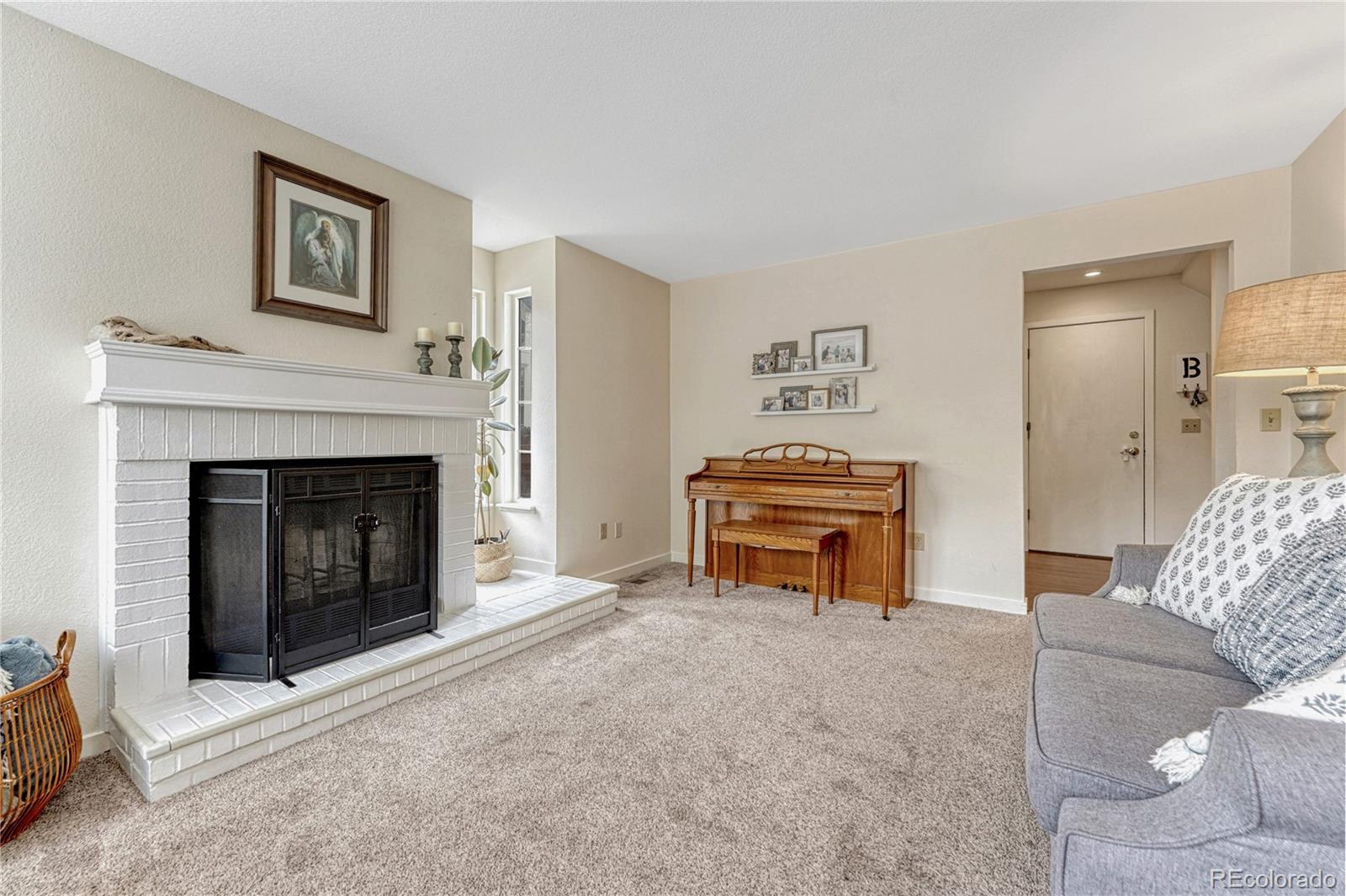 MLS Image #12 for 1120 s flower circle,lakewood, Colorado