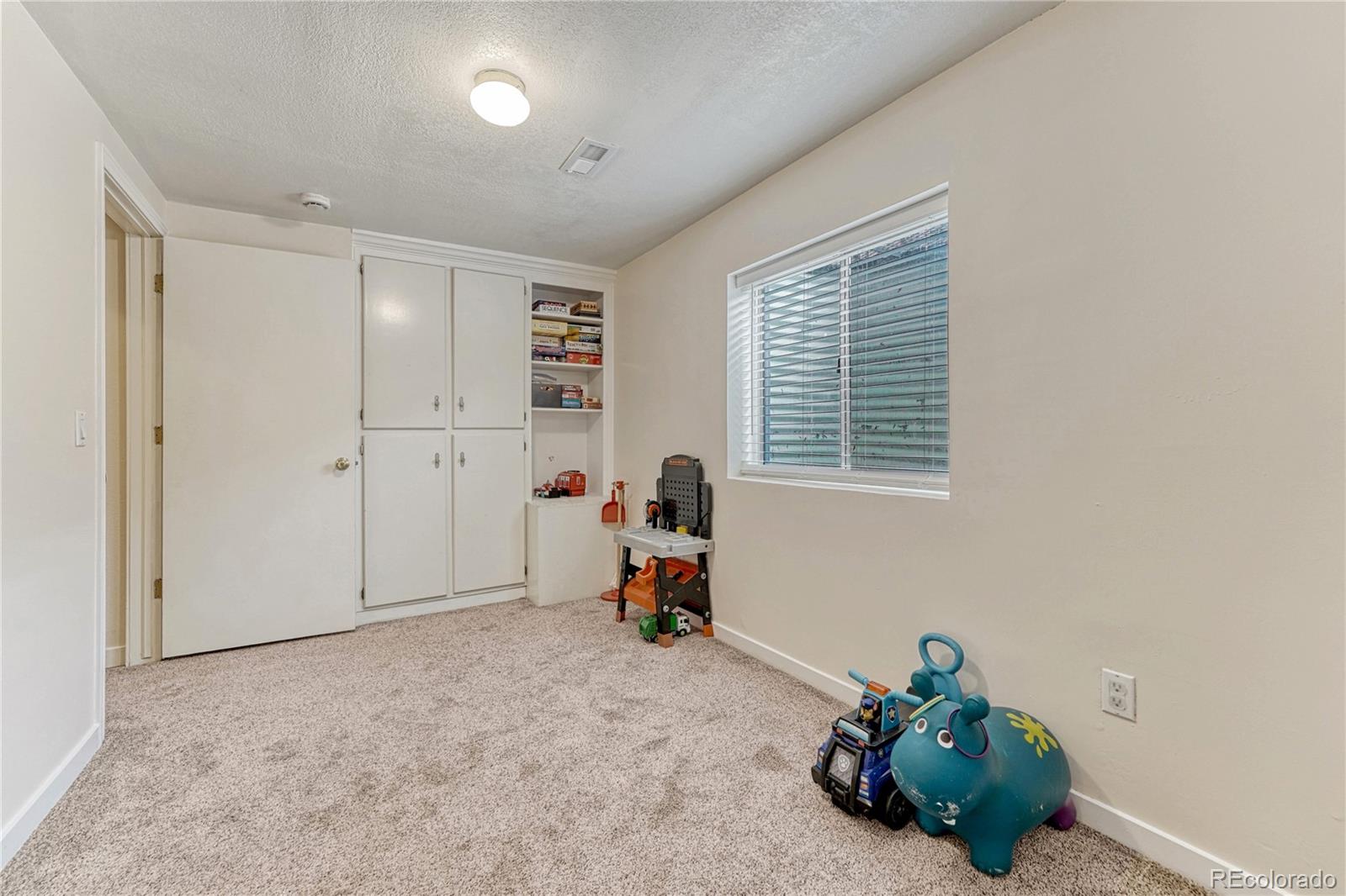 MLS Image #26 for 1120 s flower circle,lakewood, Colorado