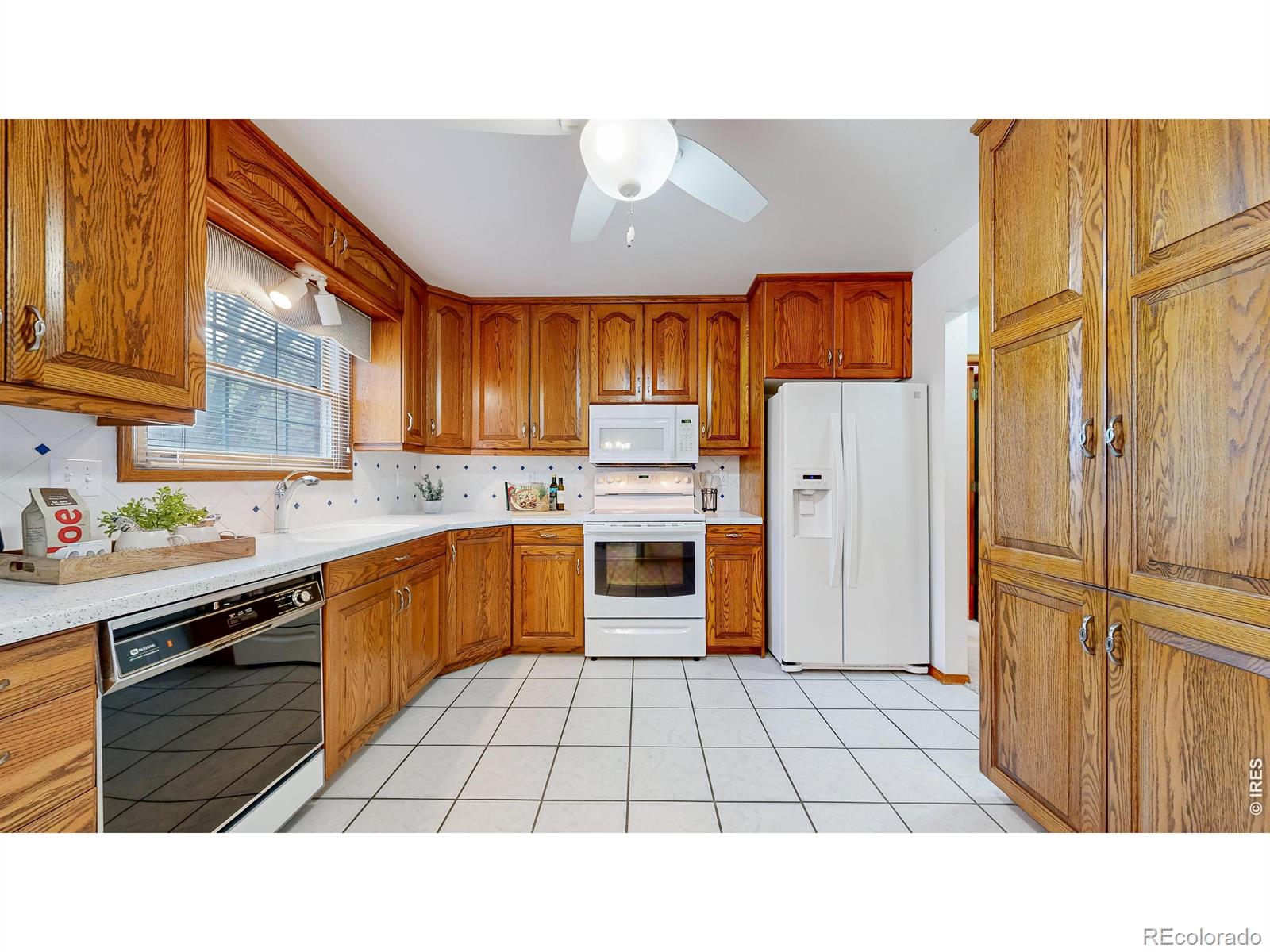 MLS Image #10 for 1325  iva court,fort collins, Colorado