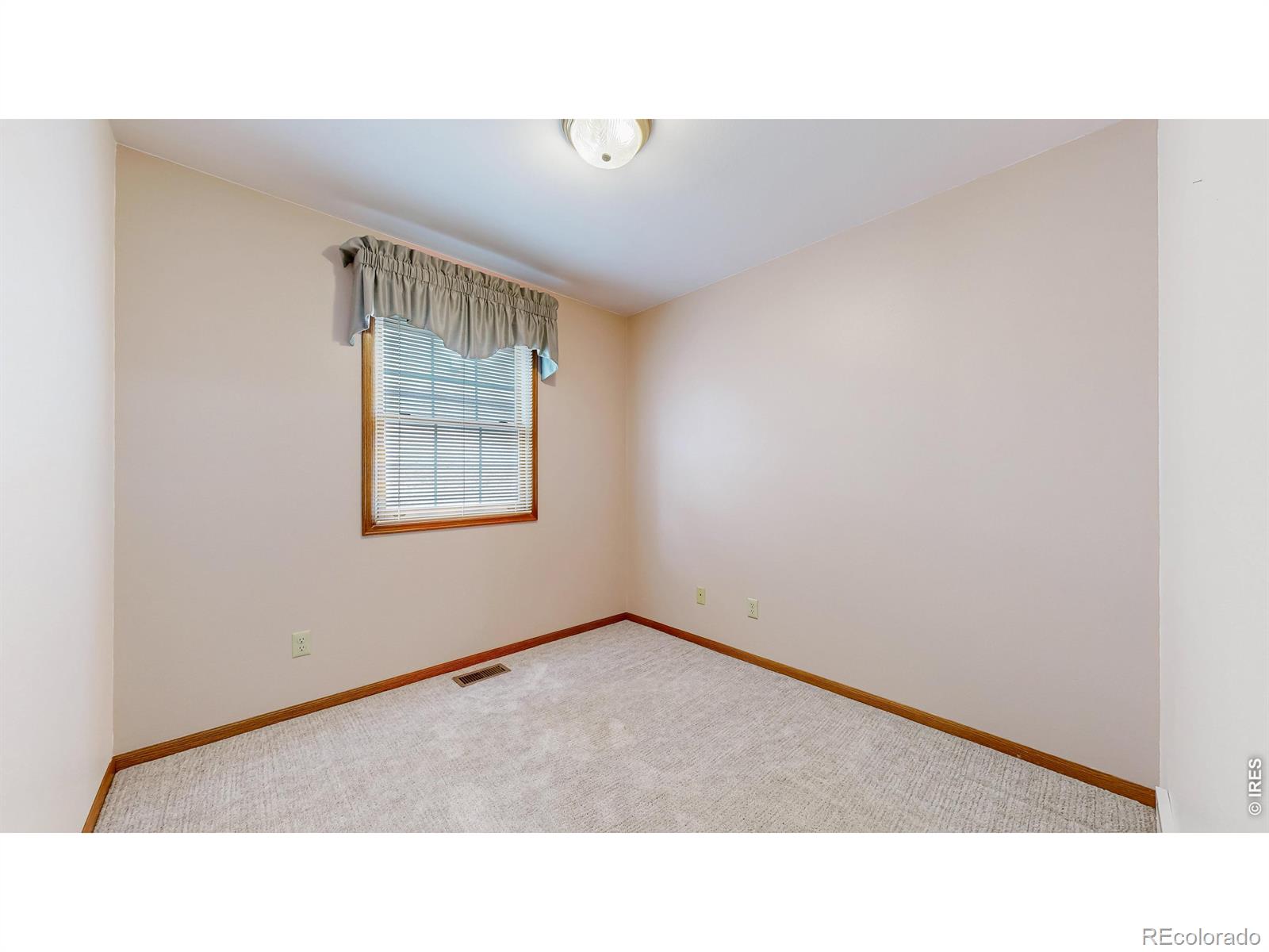 MLS Image #18 for 1325  iva court,fort collins, Colorado