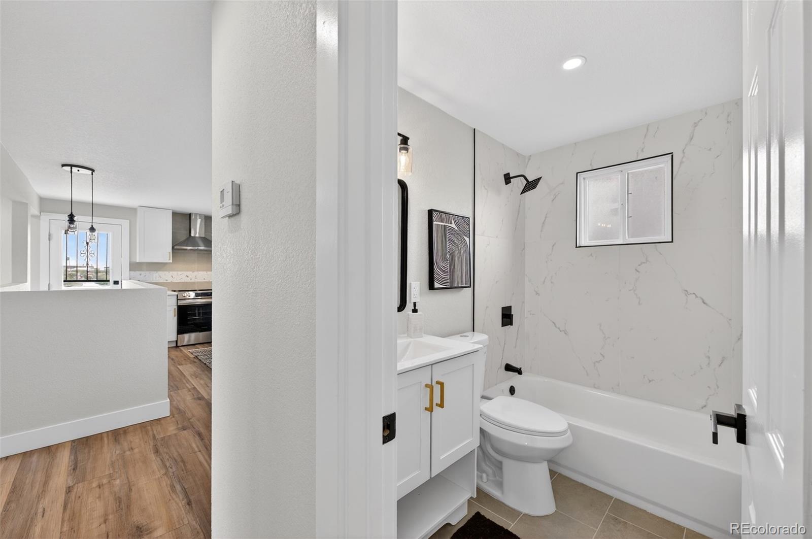 MLS Image #11 for 150 e 49th avenue,denver, Colorado