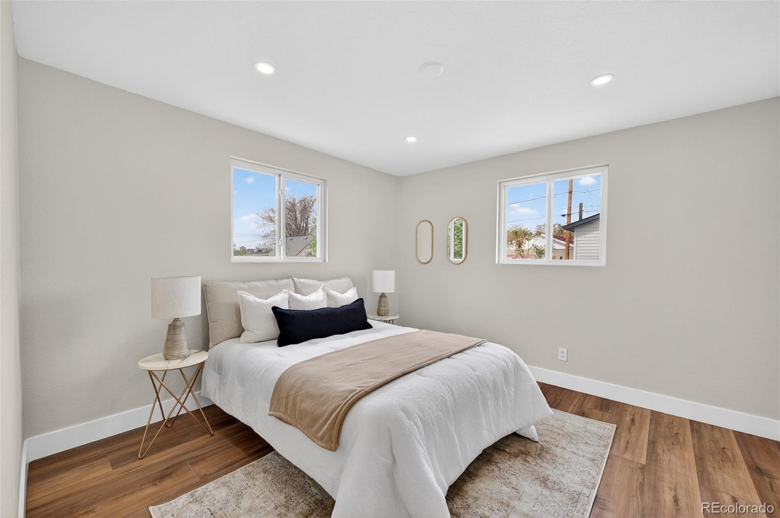 MLS Image #15 for 150 e 49th avenue,denver, Colorado