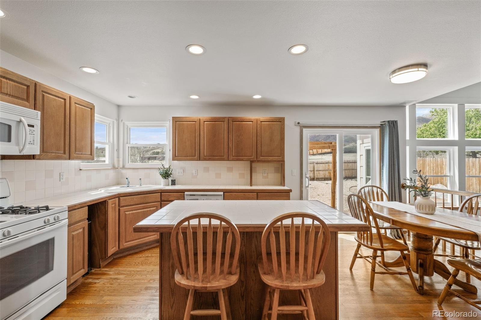 MLS Image #15 for 2265  wynbury court,colorado springs, Colorado