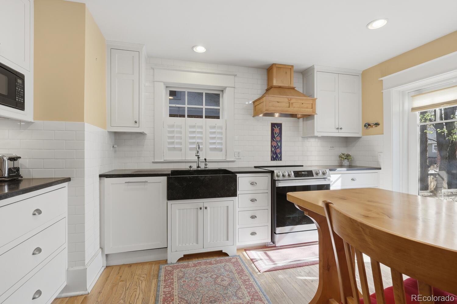 MLS Image #12 for 1630  albion street,denver, Colorado