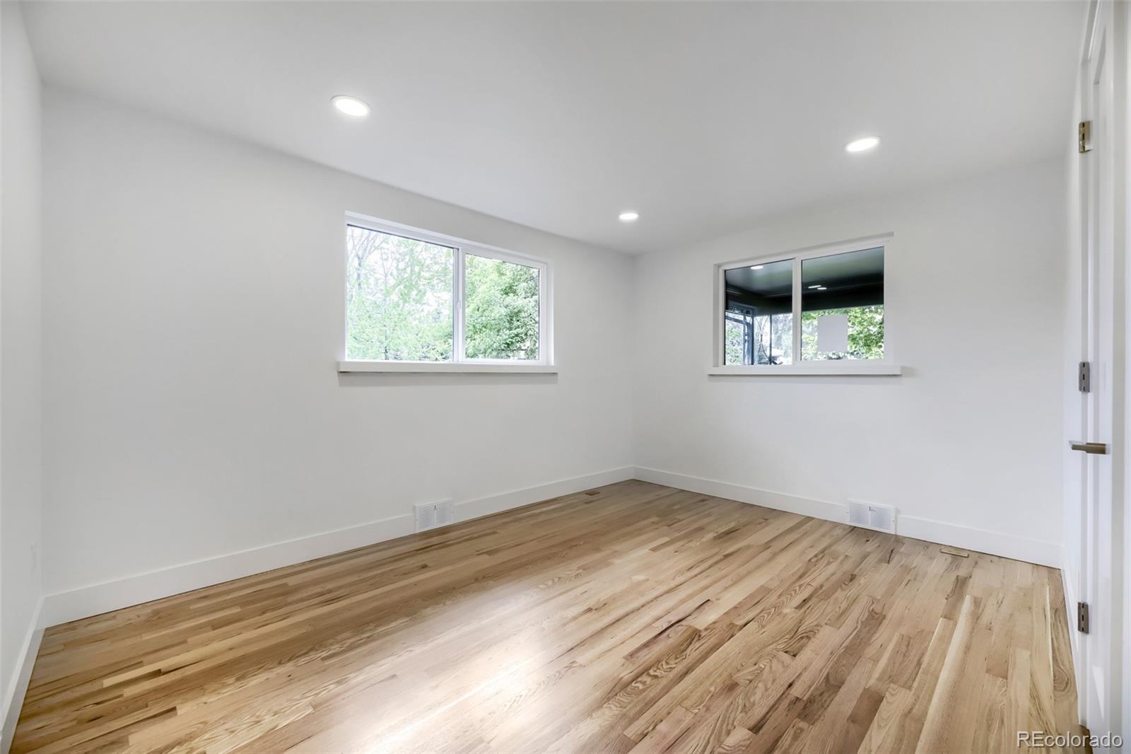 MLS Image #12 for 6101 e 3rd avenue,denver, Colorado