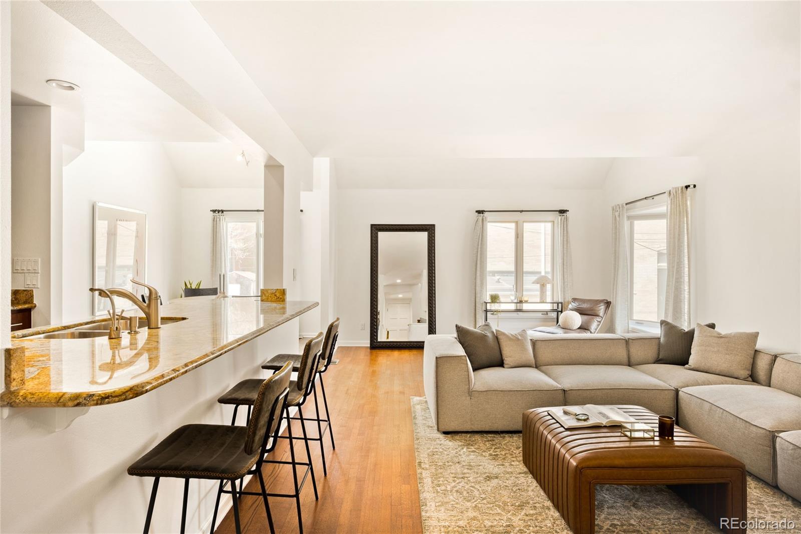 MLS Image #3 for 999 n emerson street,denver, Colorado
