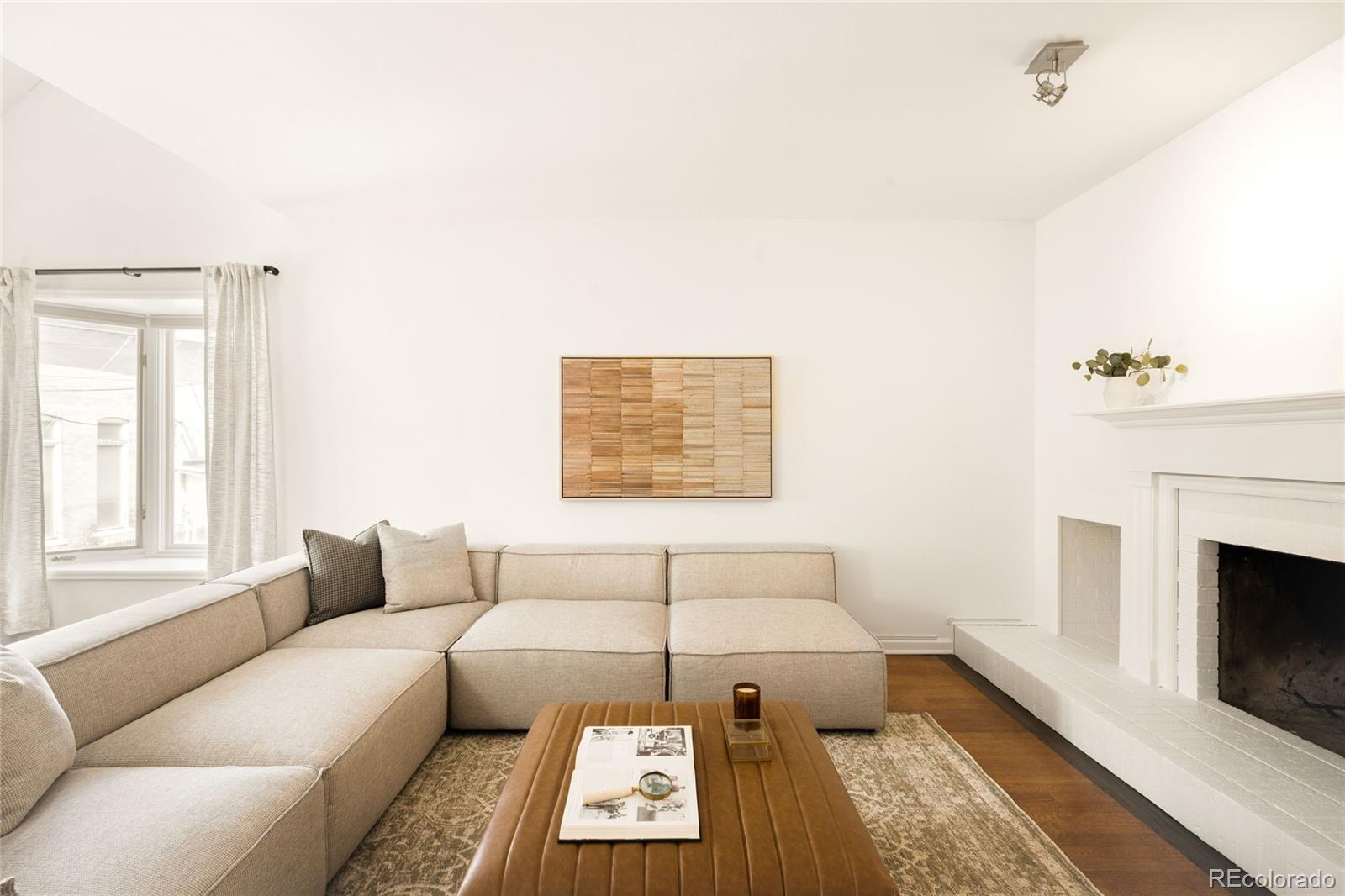 MLS Image #4 for 999 n emerson street,denver, Colorado