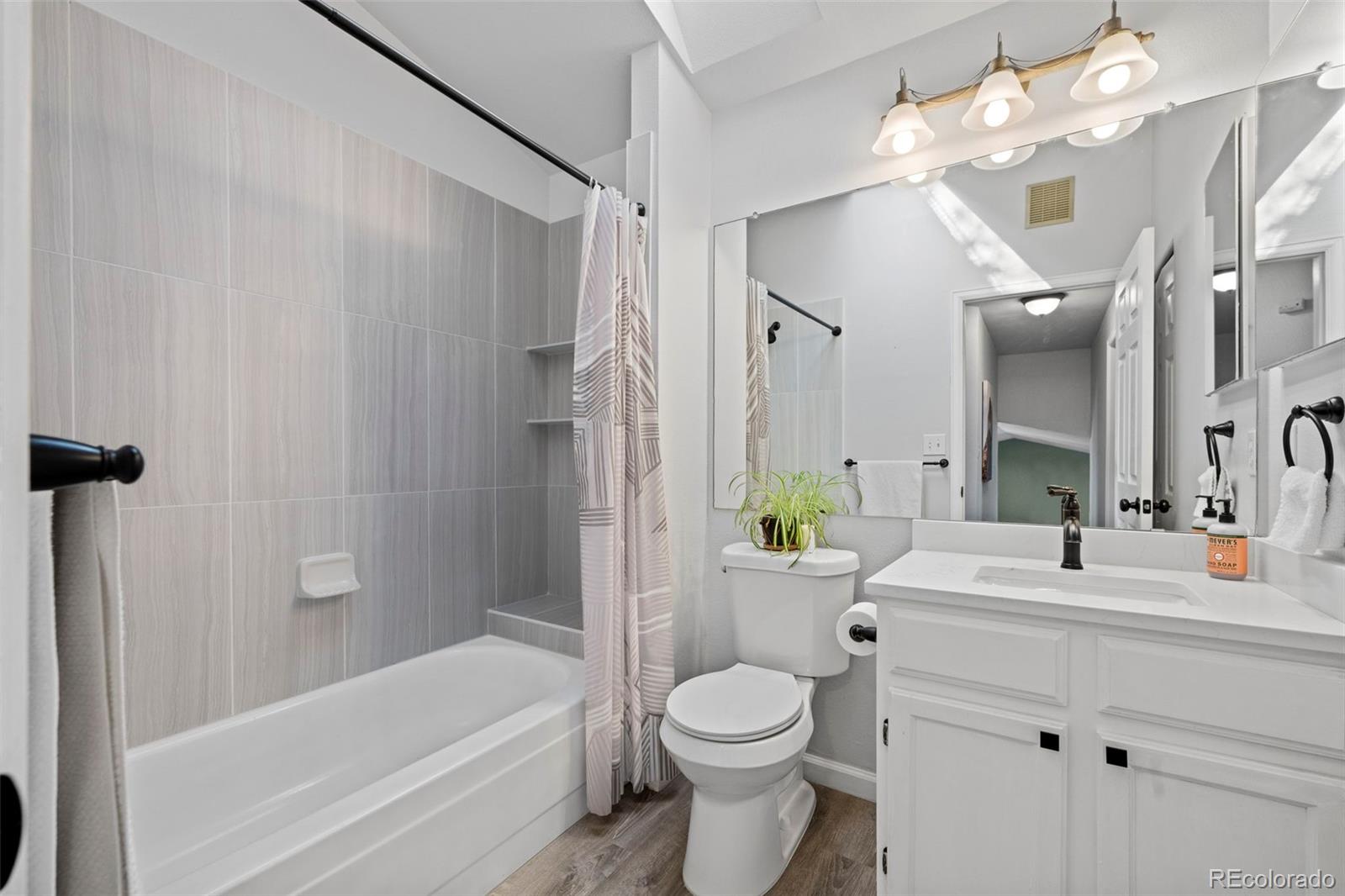 MLS Image #14 for 9577 w nichols place,littleton, Colorado