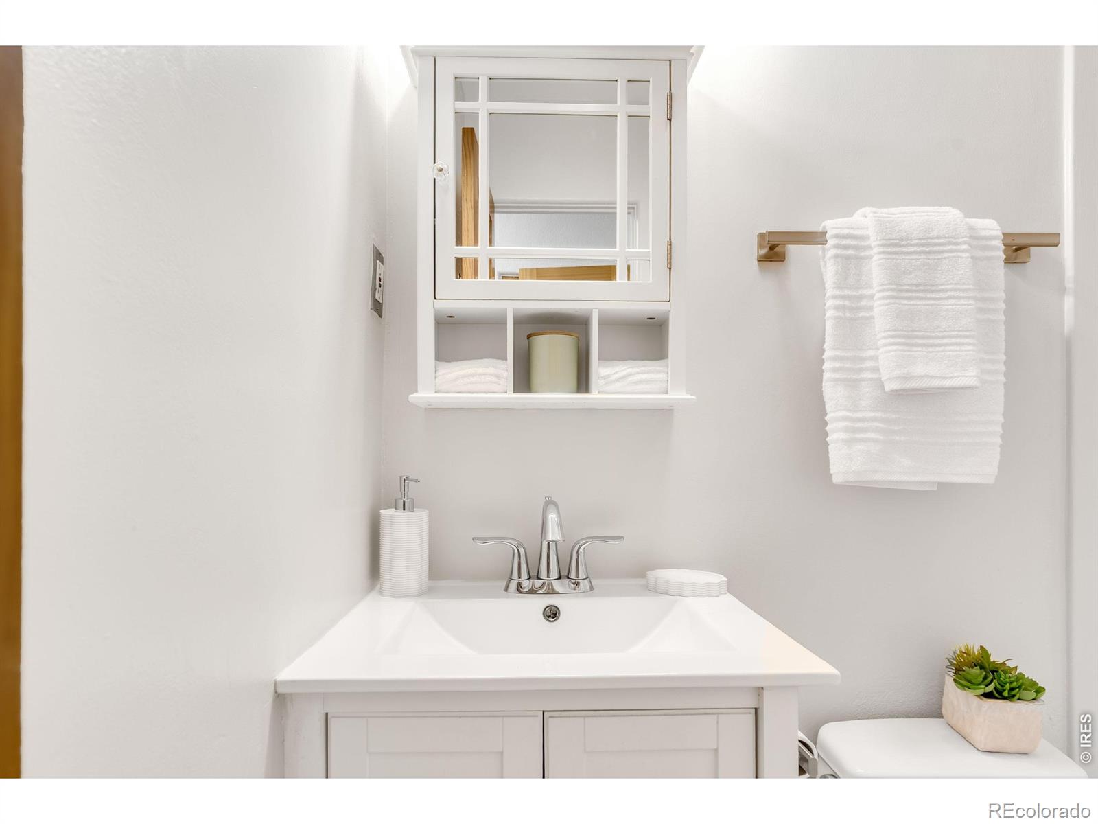 MLS Image #30 for 2438 w 35th avenue 3,denver, Colorado