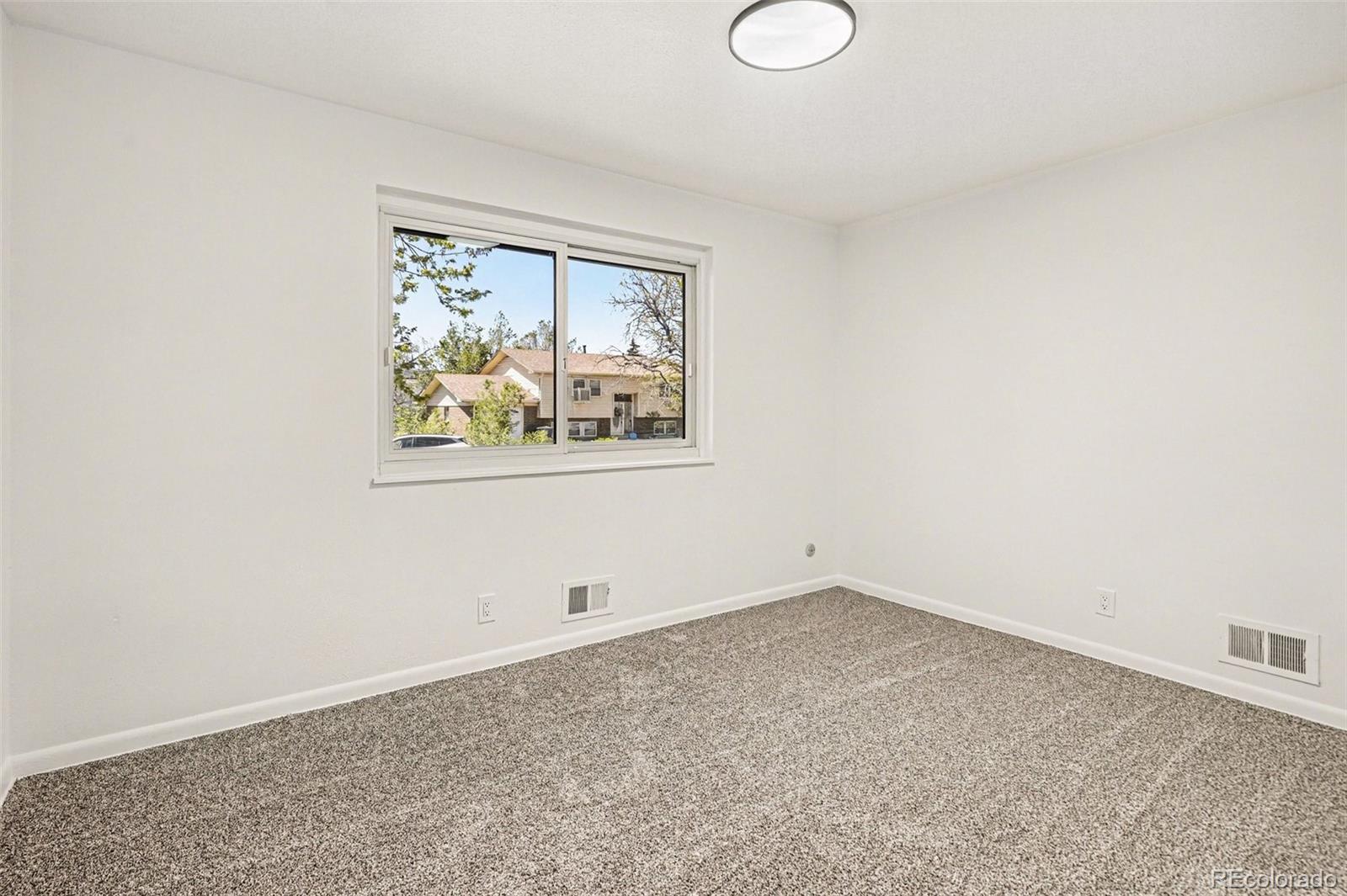 MLS Image #14 for 5034  scranton court,denver, Colorado