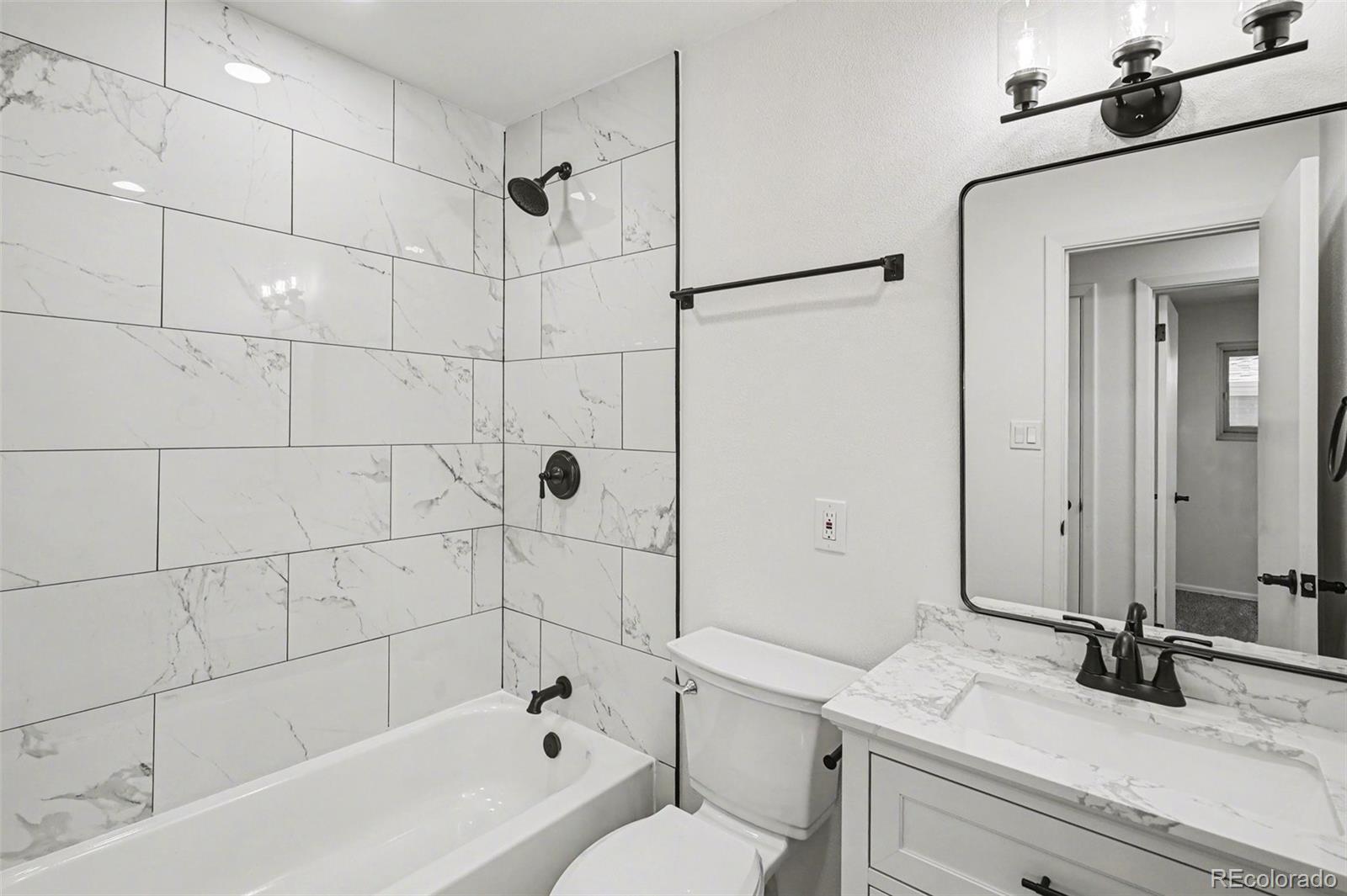 MLS Image #25 for 5034  scranton court,denver, Colorado