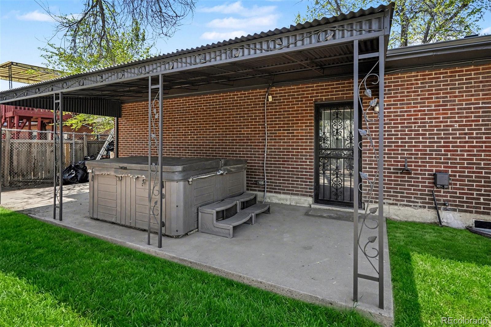 MLS Image #40 for 5034  scranton court,denver, Colorado