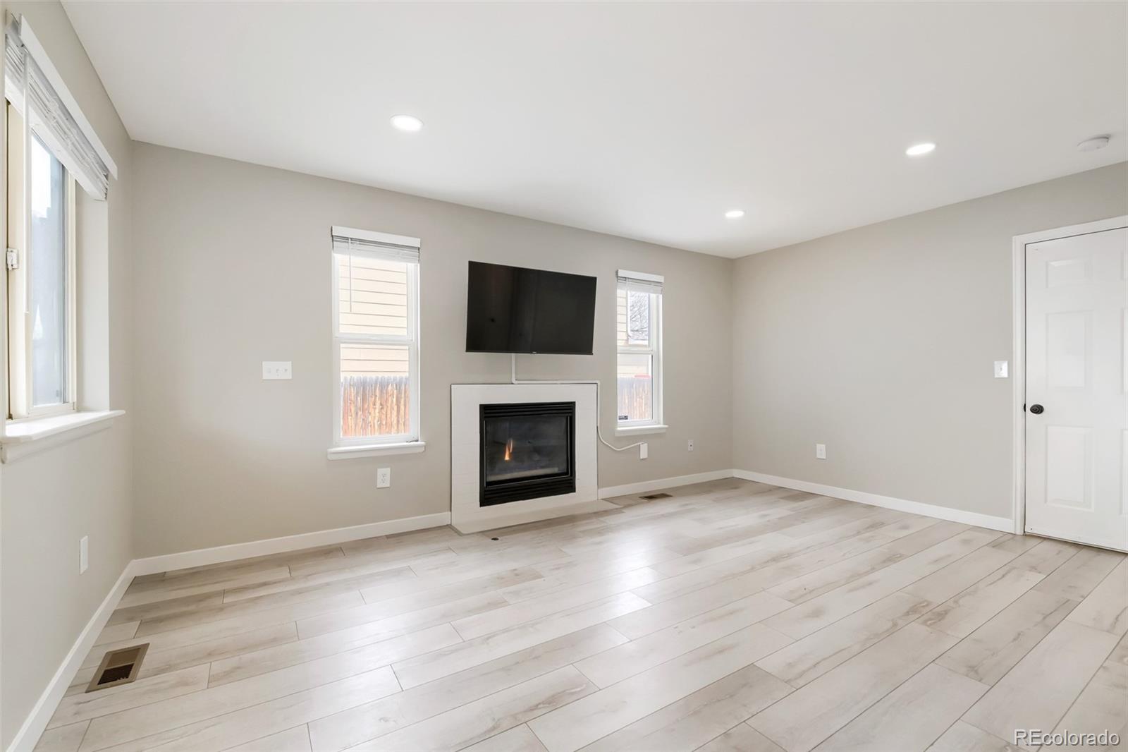 MLS Image #8 for 12831  royal court,broomfield, Colorado