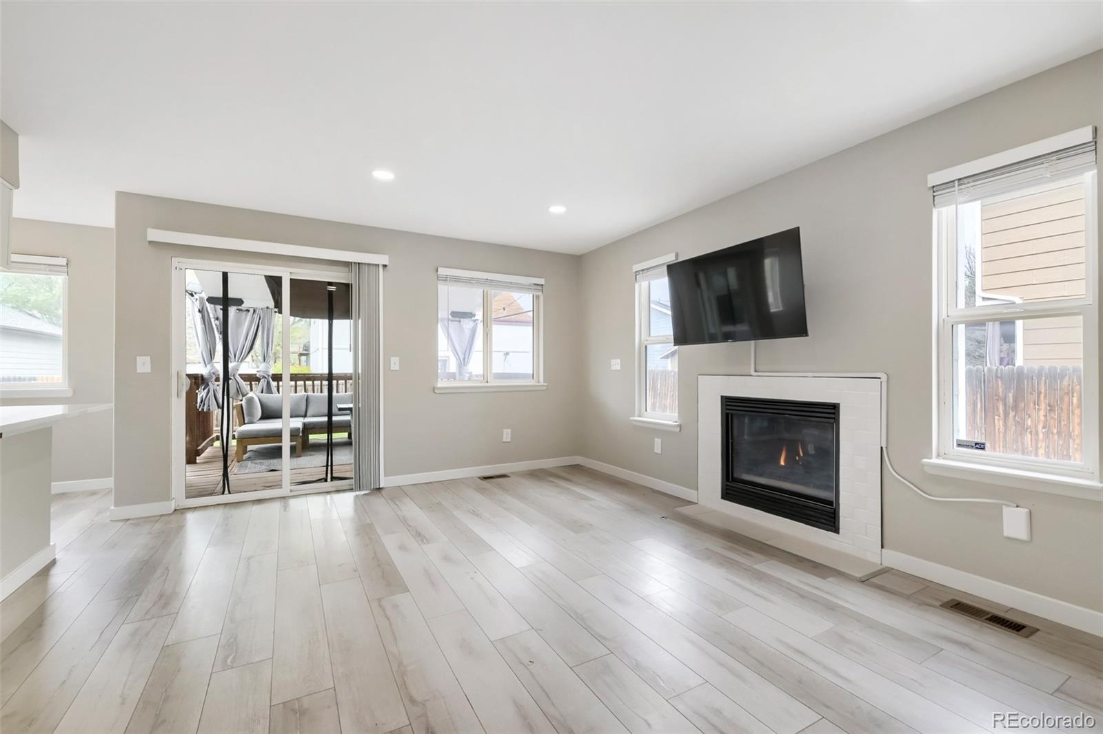 MLS Image #9 for 12831  royal court,broomfield, Colorado