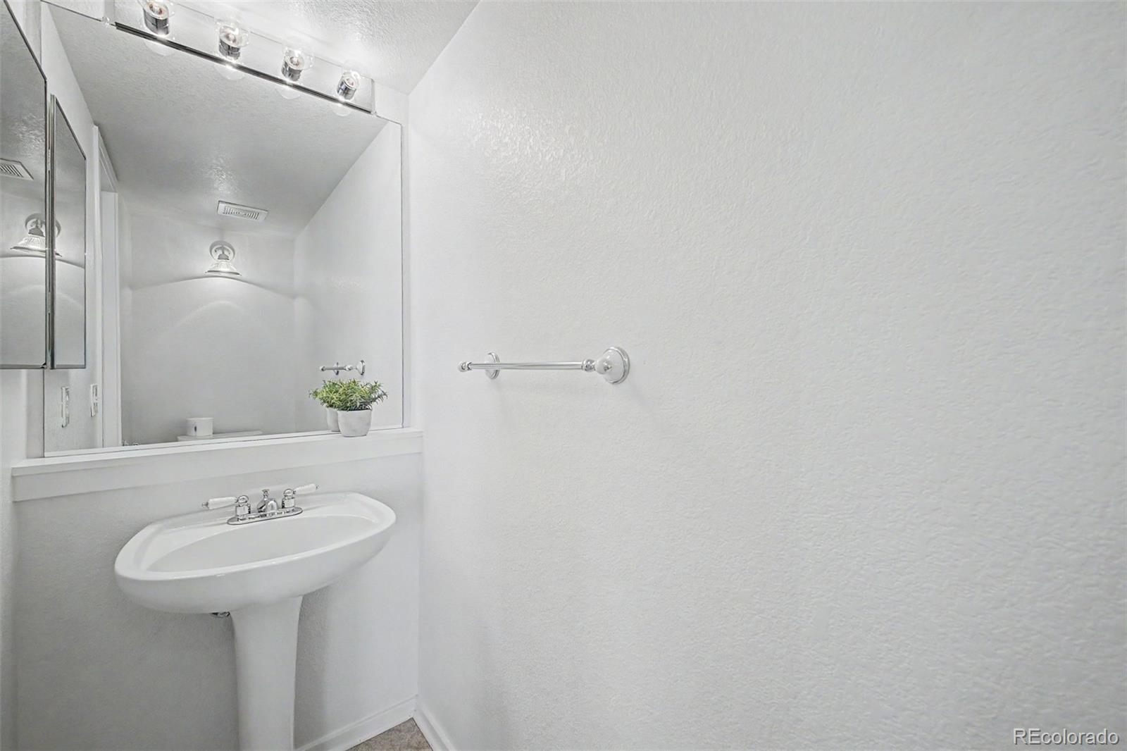 MLS Image #18 for 3851  oakwood drive,longmont, Colorado