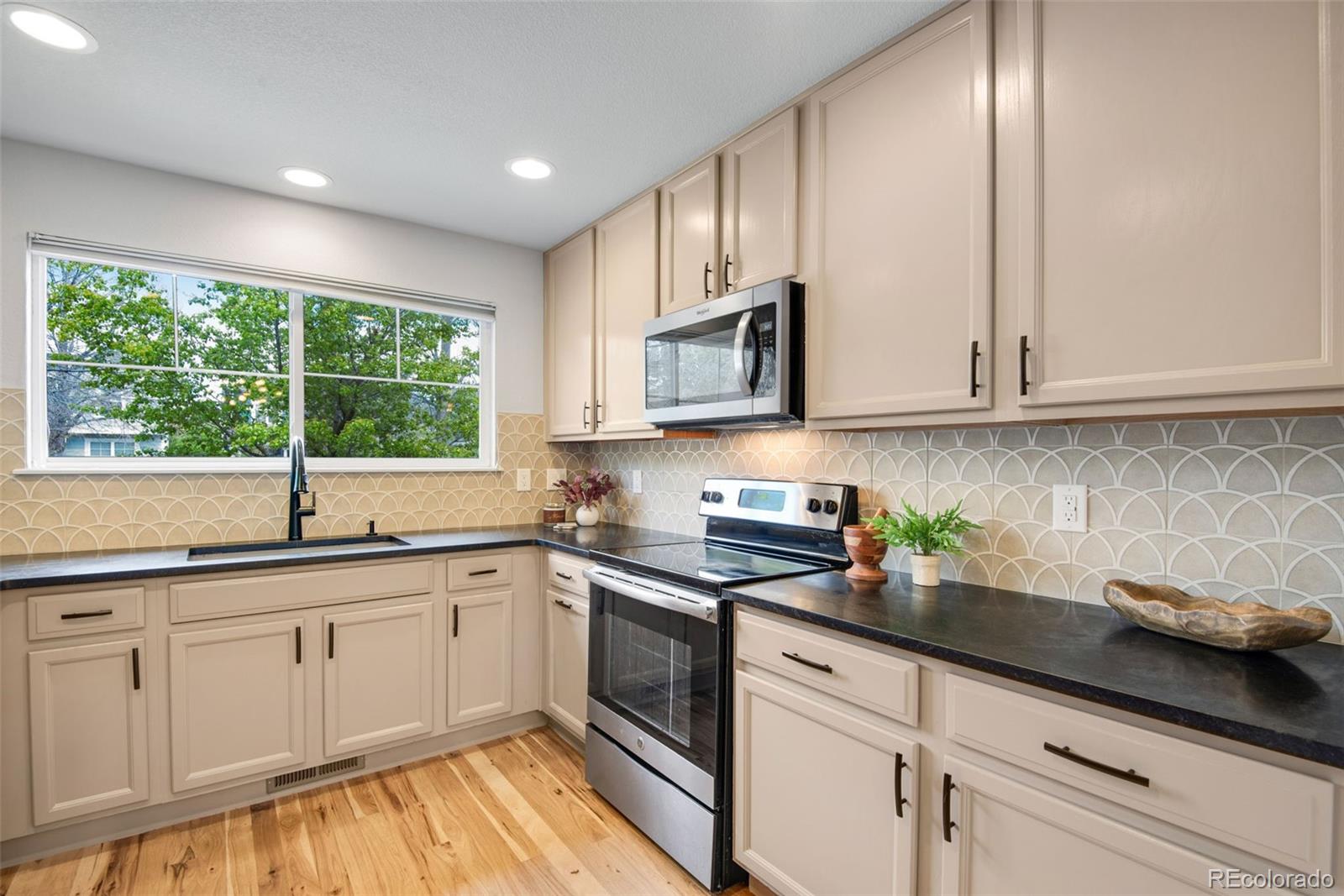 MLS Image #11 for 5115  corbett drive,fort collins, Colorado