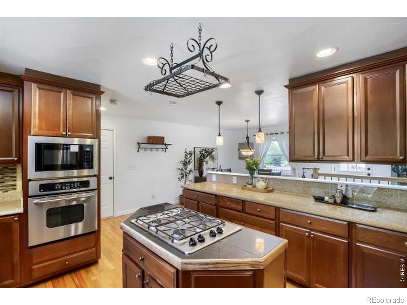 MLS Image #10 for 2125  tabor drive,lakewood, Colorado