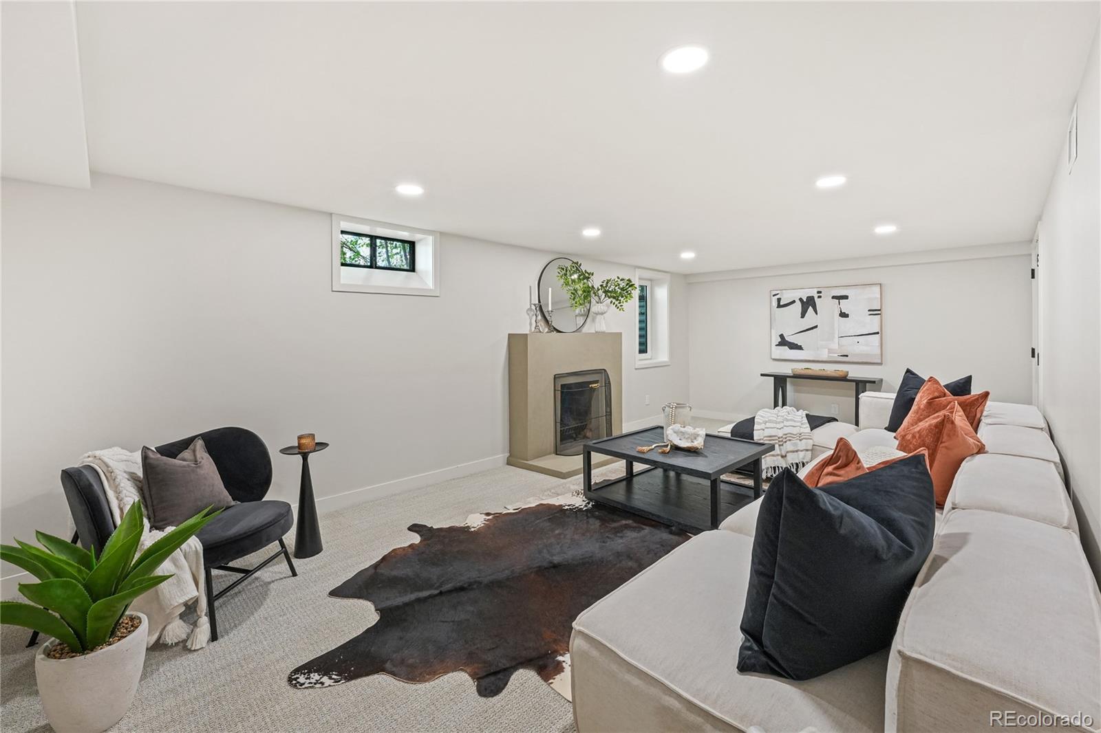 MLS Image #15 for 1375  birch street,denver, Colorado