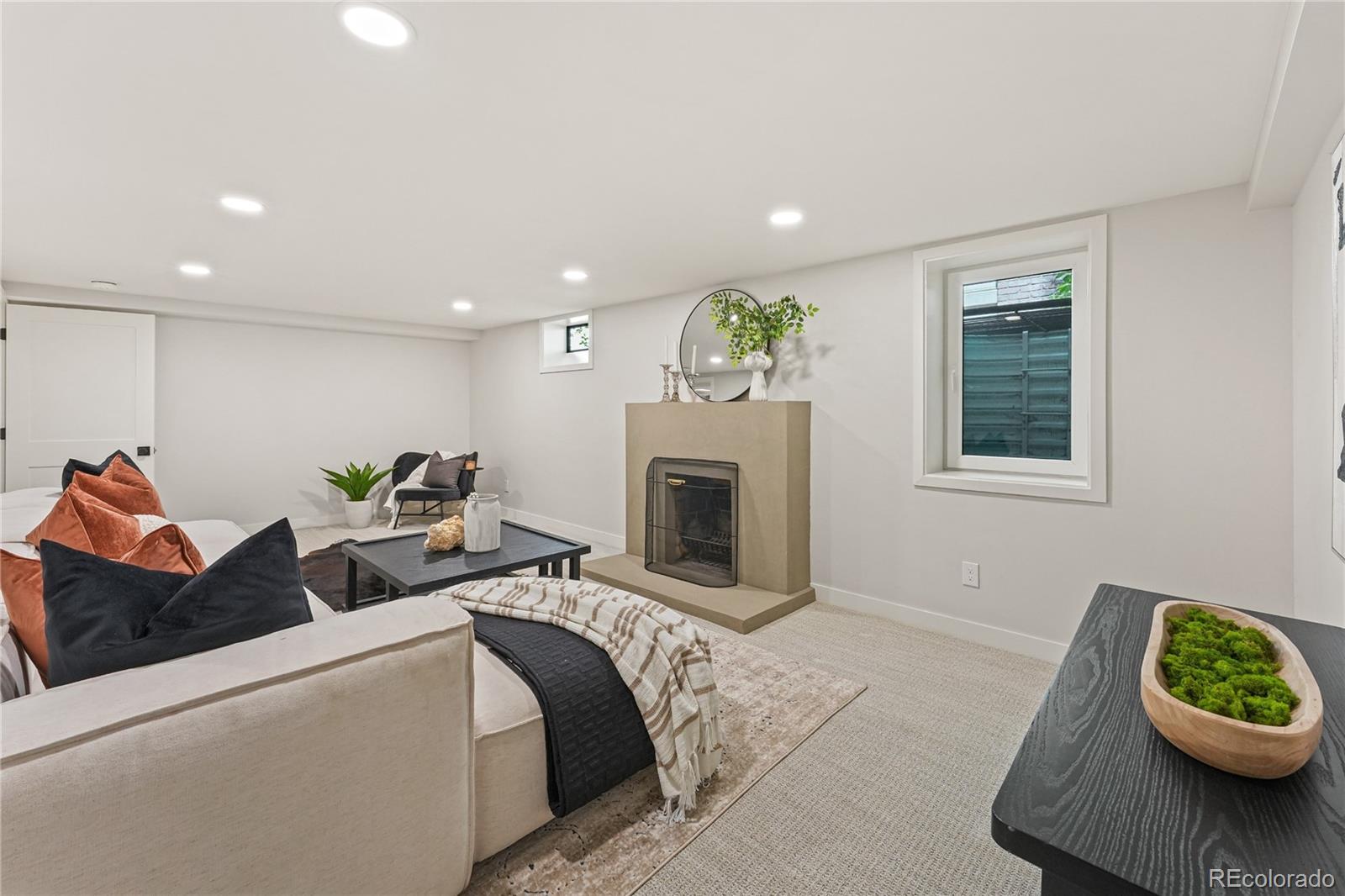 MLS Image #16 for 1375  birch street,denver, Colorado