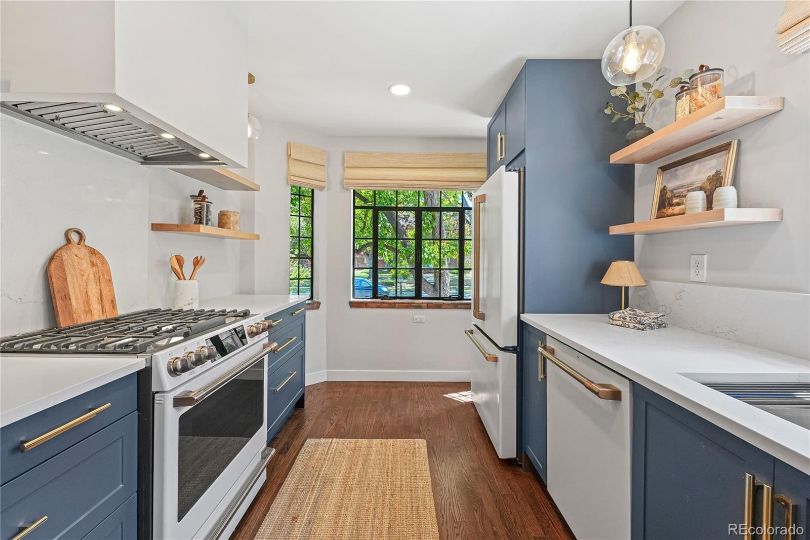 MLS Image #8 for 1375  birch street,denver, Colorado