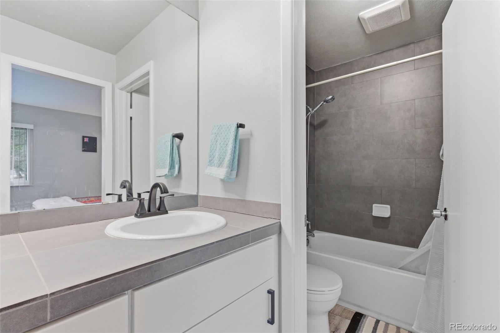 MLS Image #11 for 8302 w 90th avenue,broomfield, Colorado