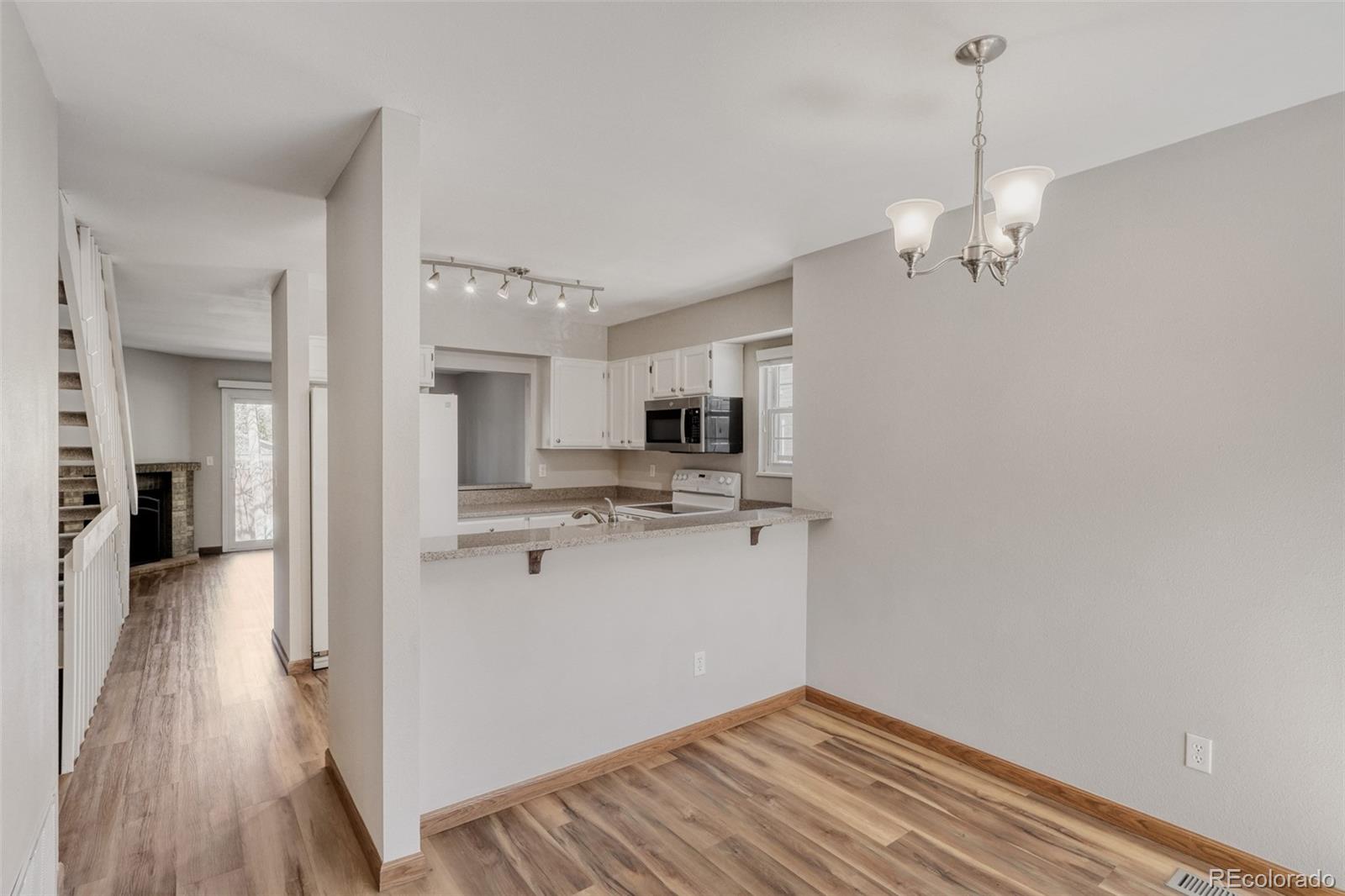 MLS Image #4 for 11147 w 17th avenue,lakewood, Colorado