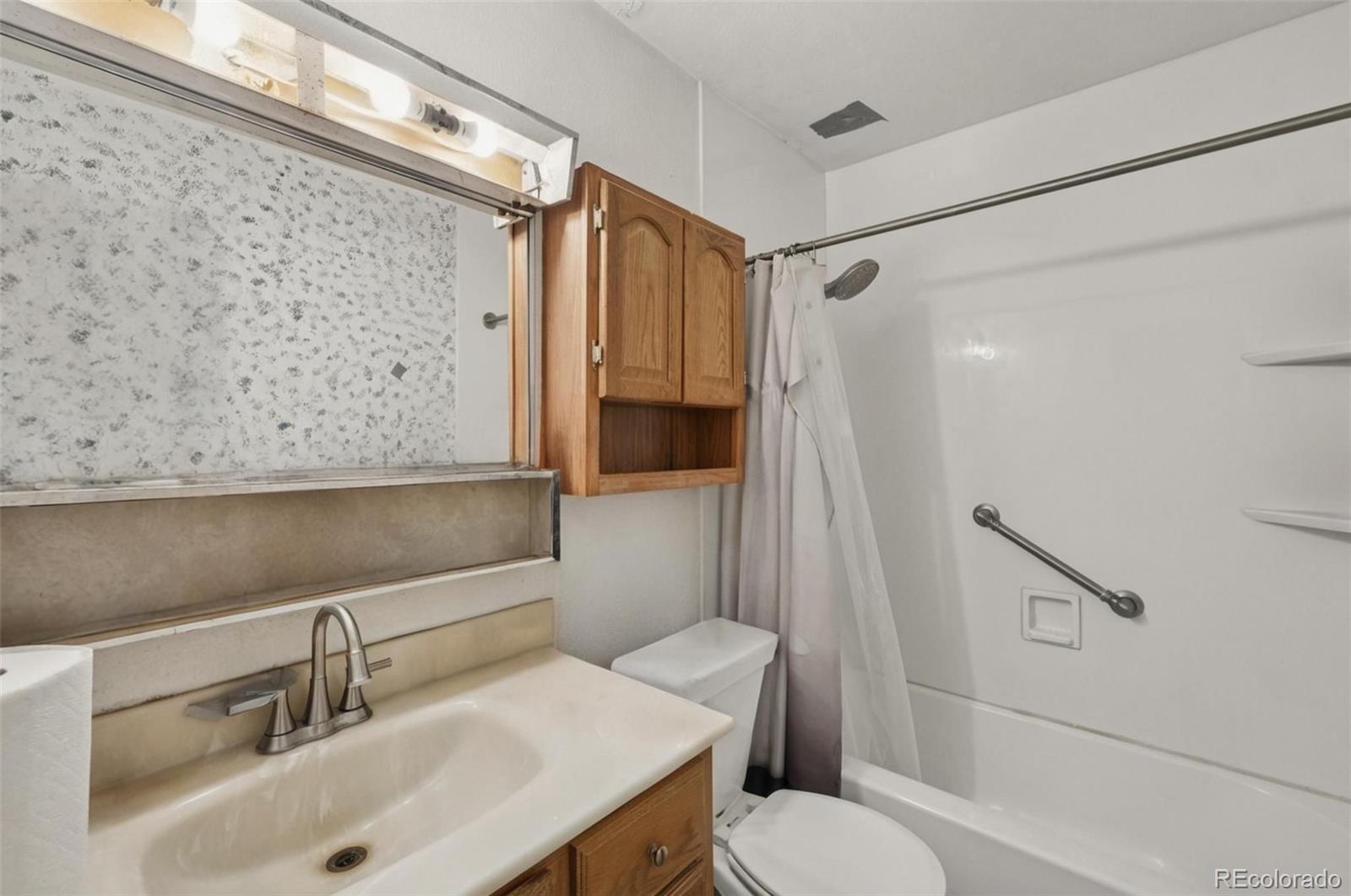 MLS Image #10 for 1150  golden circle 305,golden, Colorado