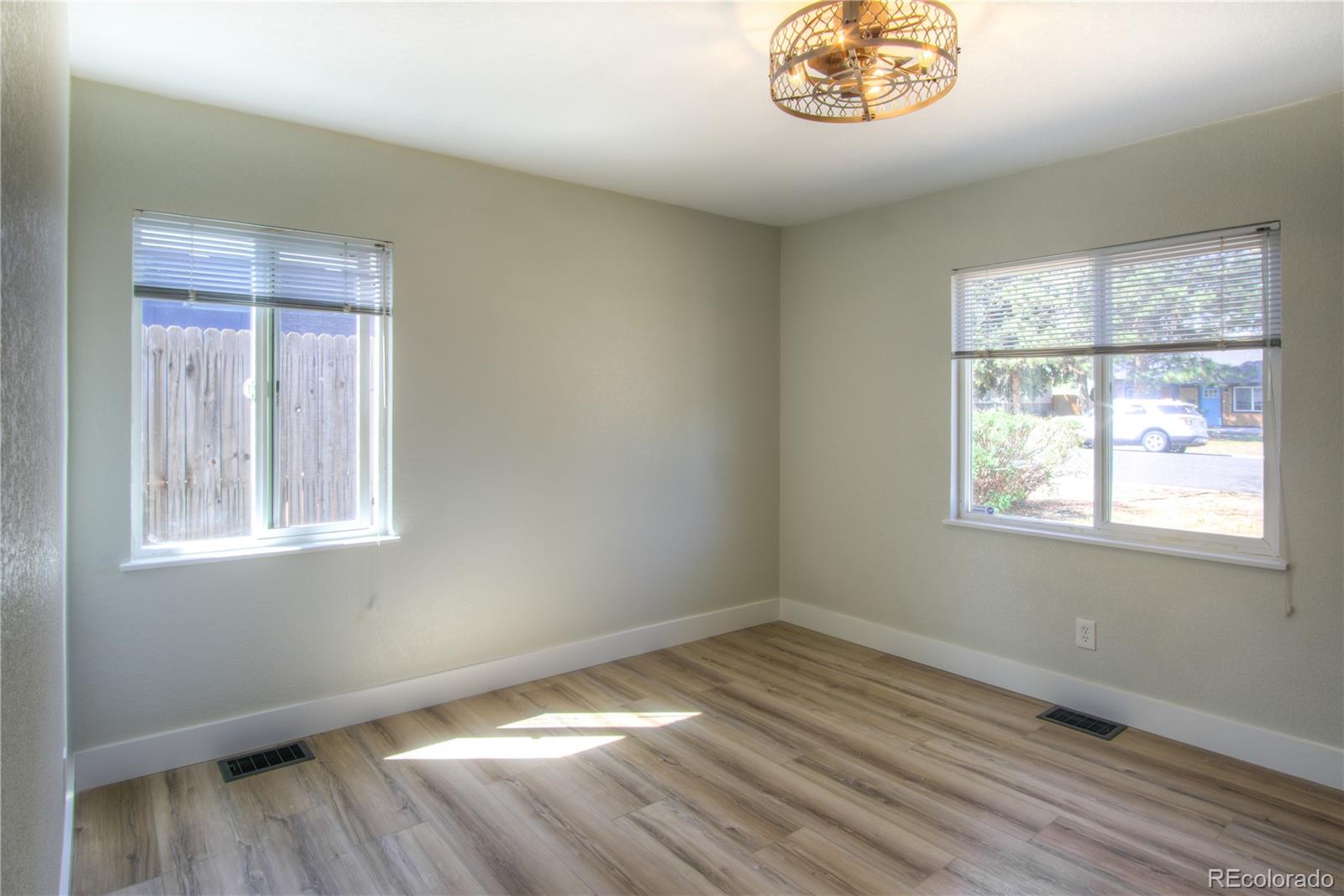 MLS Image #24 for 3050 s forest street,denver, Colorado