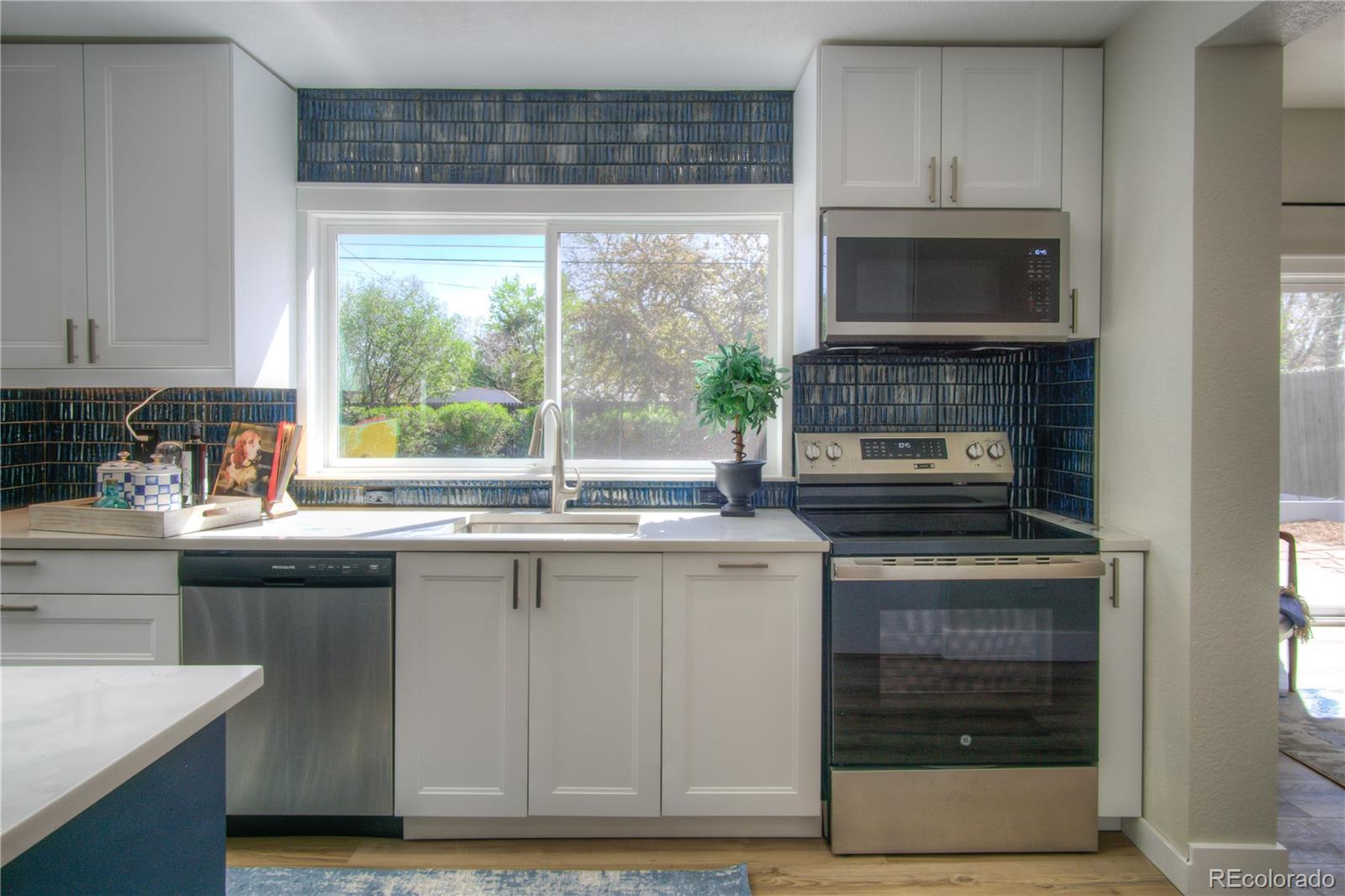 MLS Image #6 for 3050 s forest street,denver, Colorado