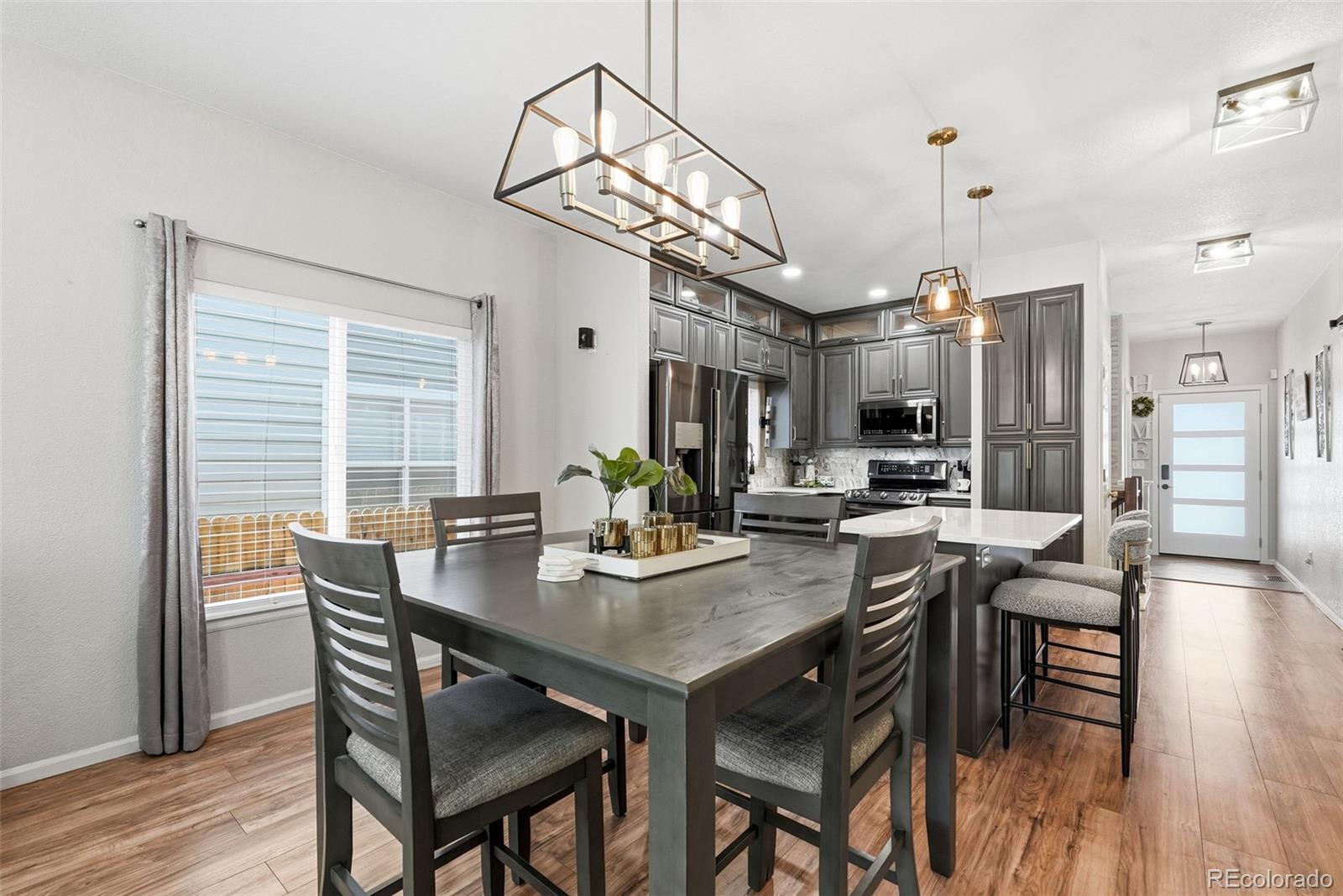 MLS Image #13 for 20982 e 40th place,denver, Colorado