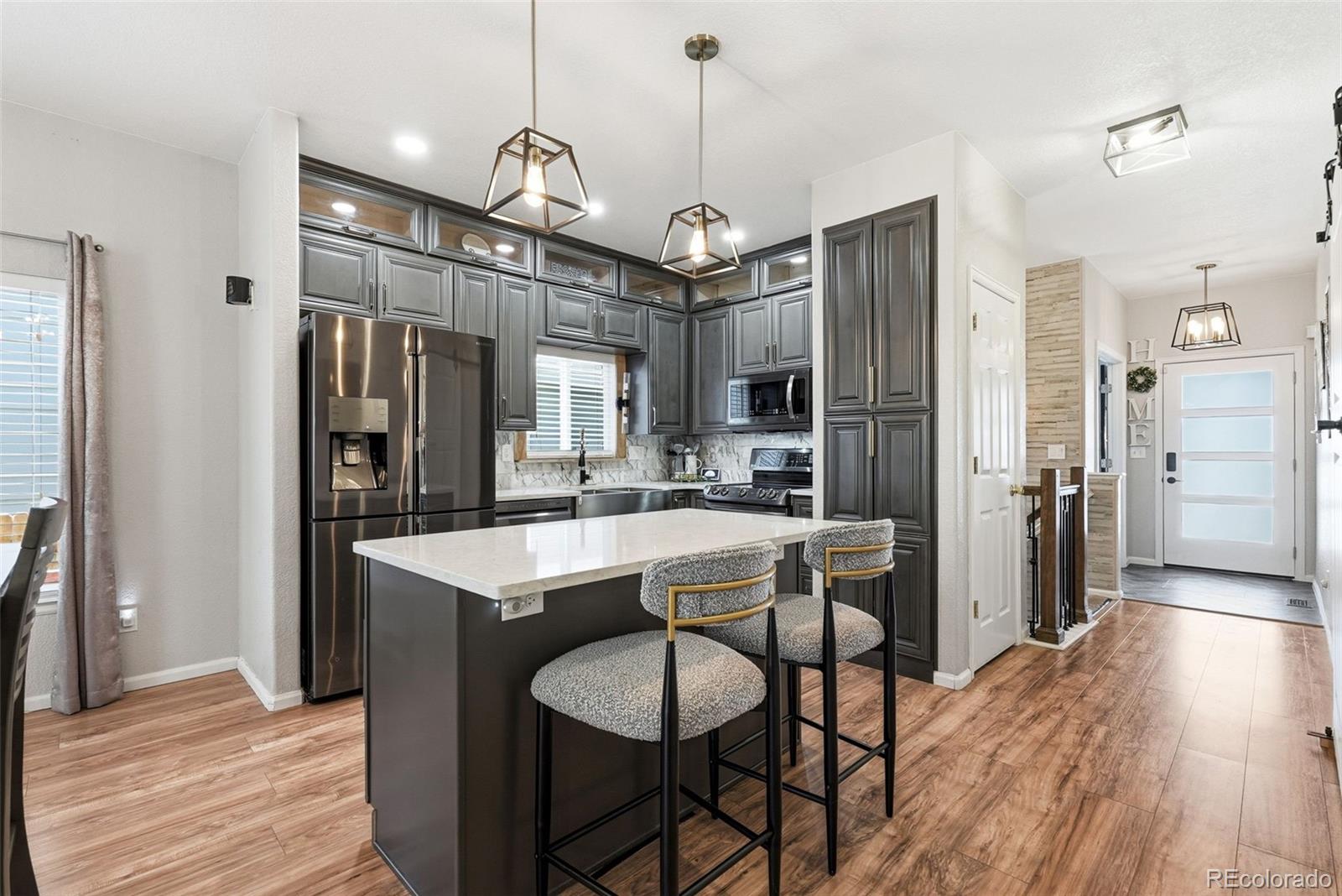 MLS Image #15 for 20982 e 40th place,denver, Colorado