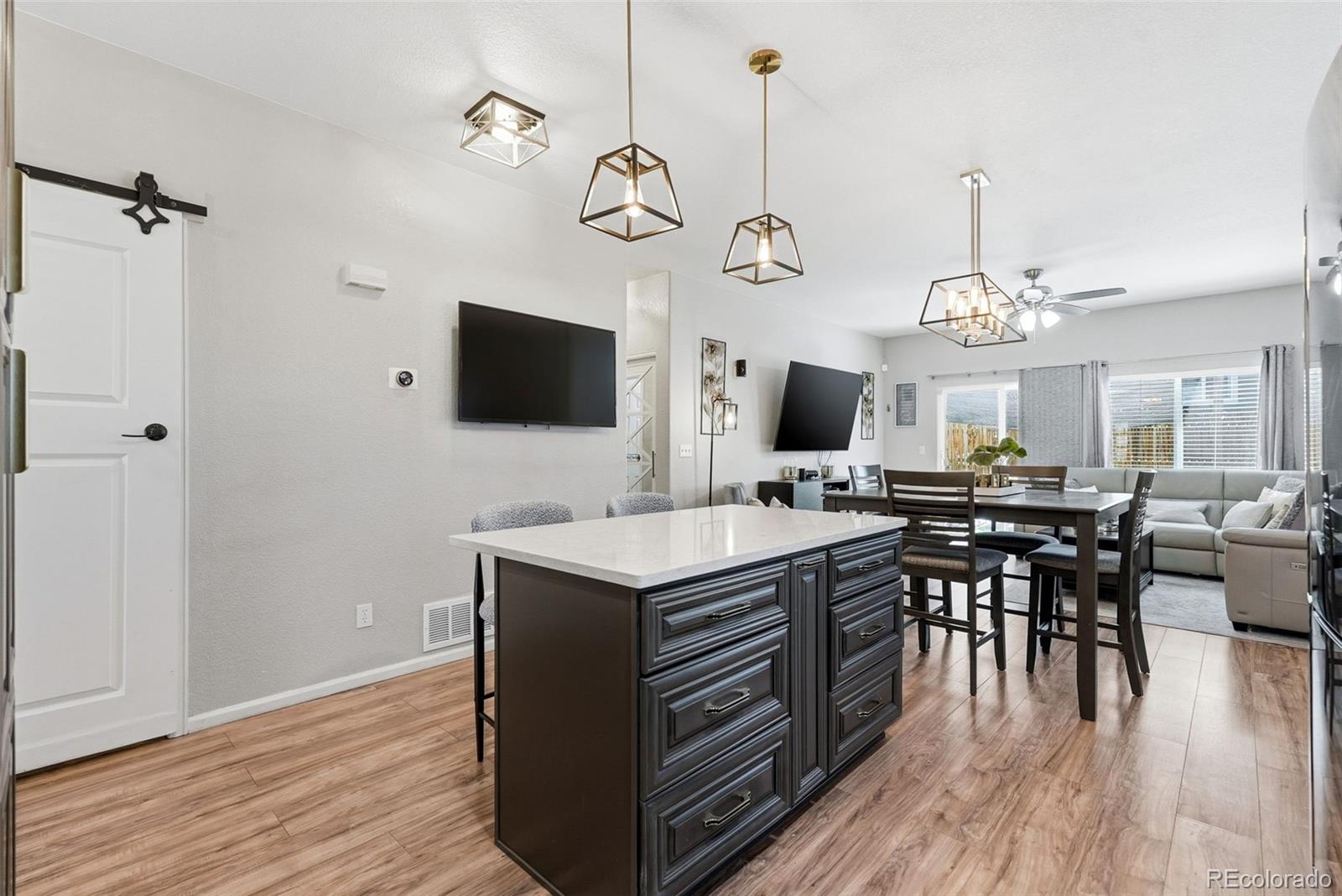 MLS Image #17 for 20982 e 40th place,denver, Colorado