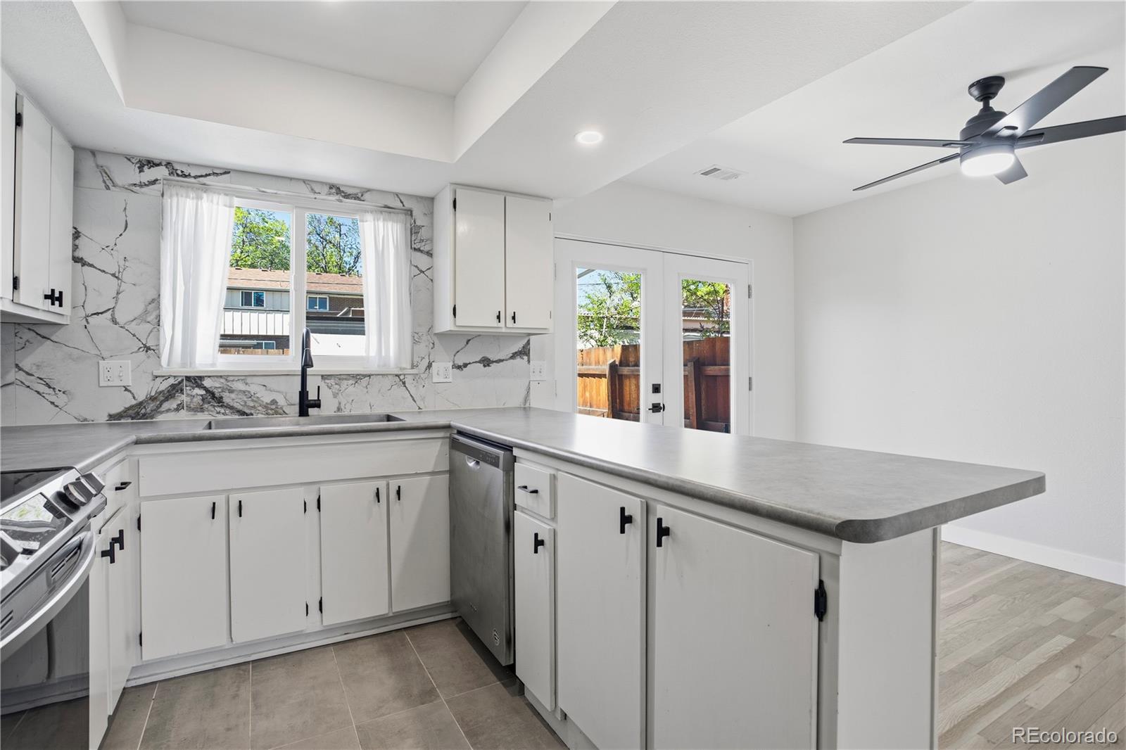 MLS Image #10 for 610 s xenon court,lakewood, Colorado