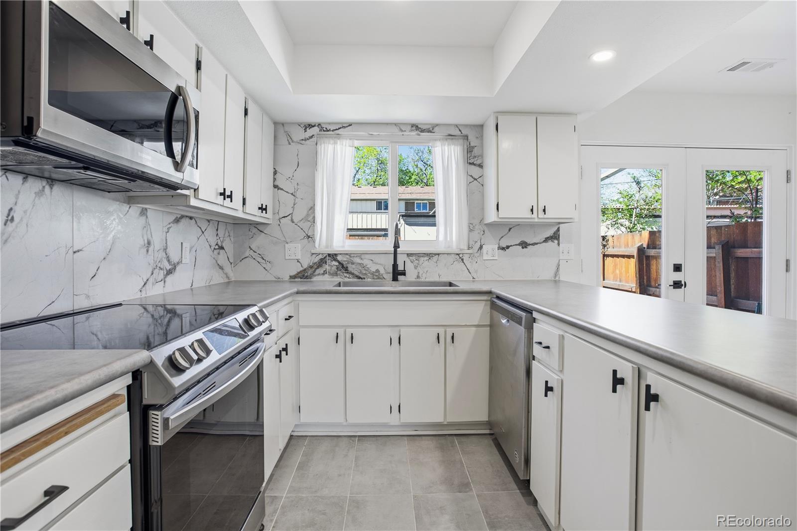 MLS Image #11 for 610 s xenon court,lakewood, Colorado