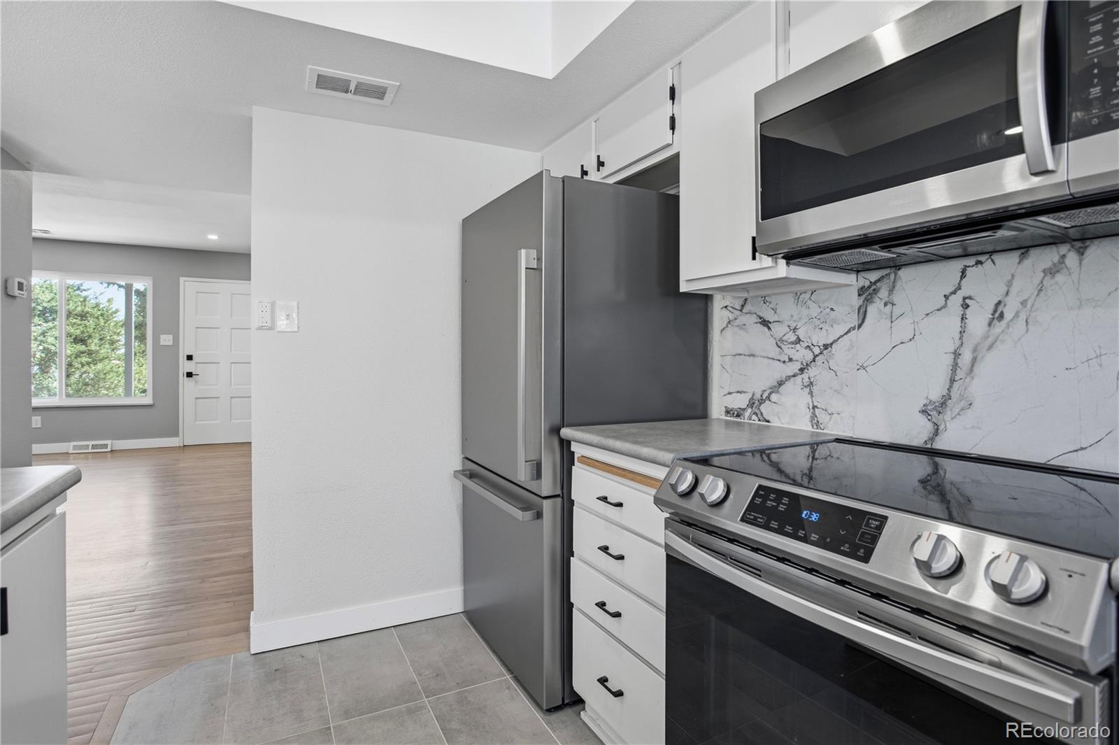 MLS Image #12 for 610 s xenon court,lakewood, Colorado