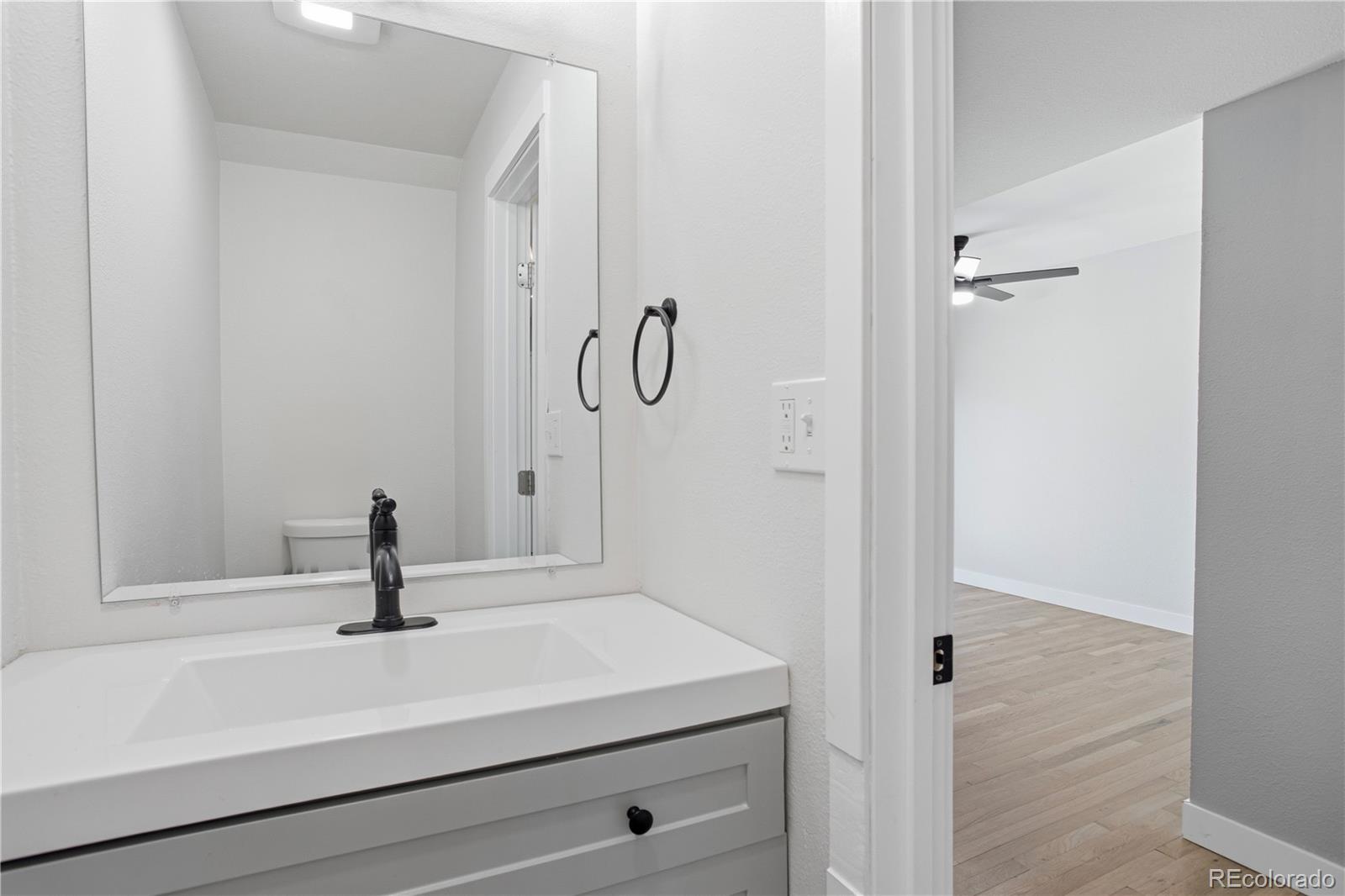 MLS Image #4 for 610 s xenon court,lakewood, Colorado