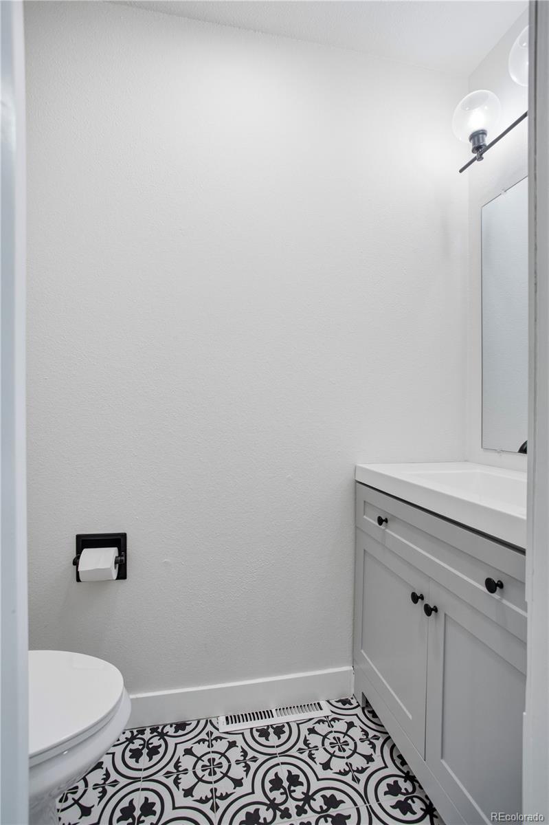 MLS Image #6 for 610 s xenon court,lakewood, Colorado