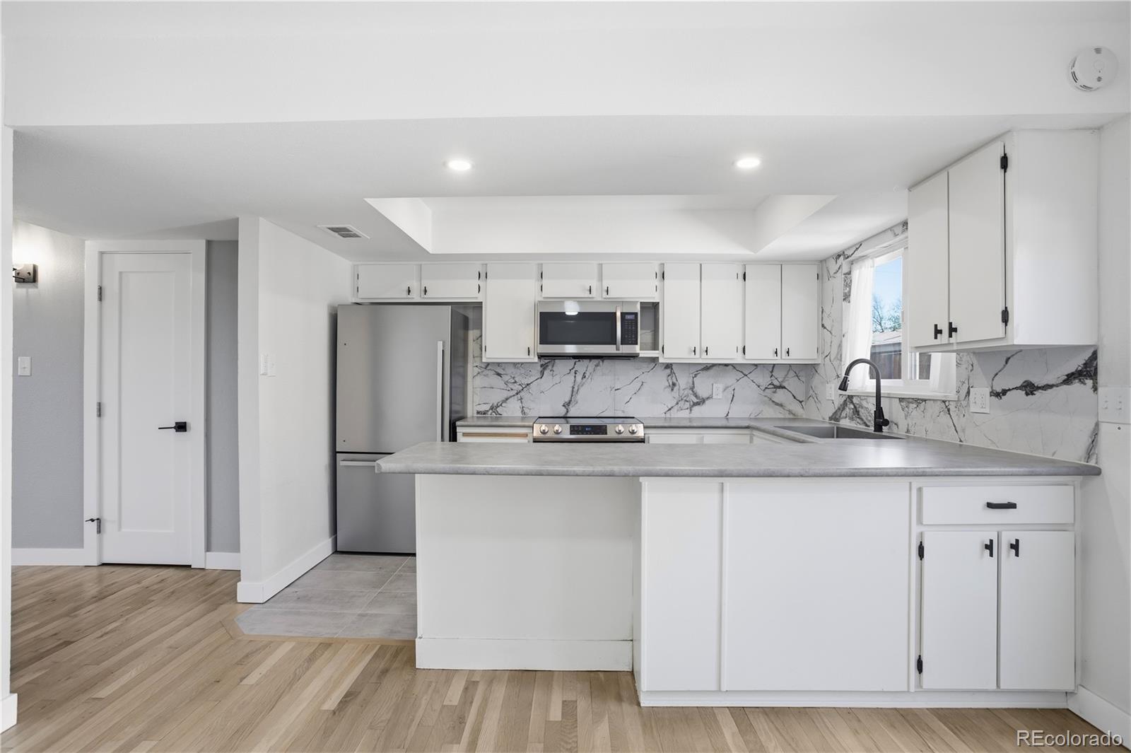 MLS Image #9 for 610 s xenon court,lakewood, Colorado