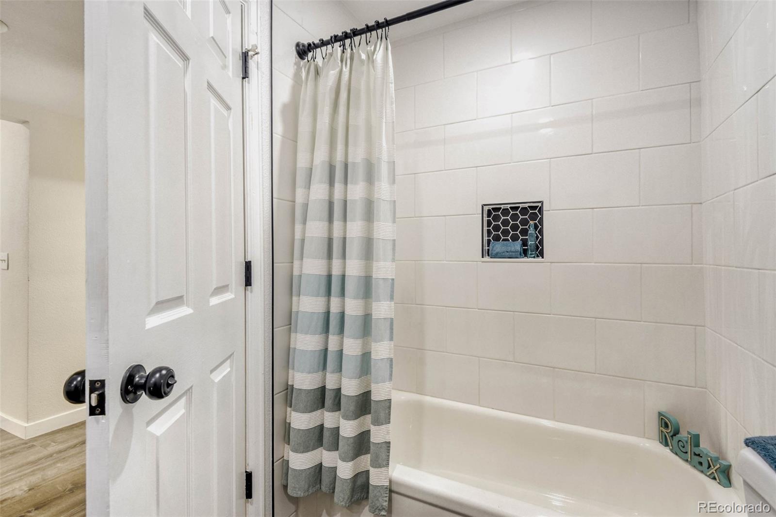 MLS Image #15 for 13322 e asbury drive,aurora, Colorado