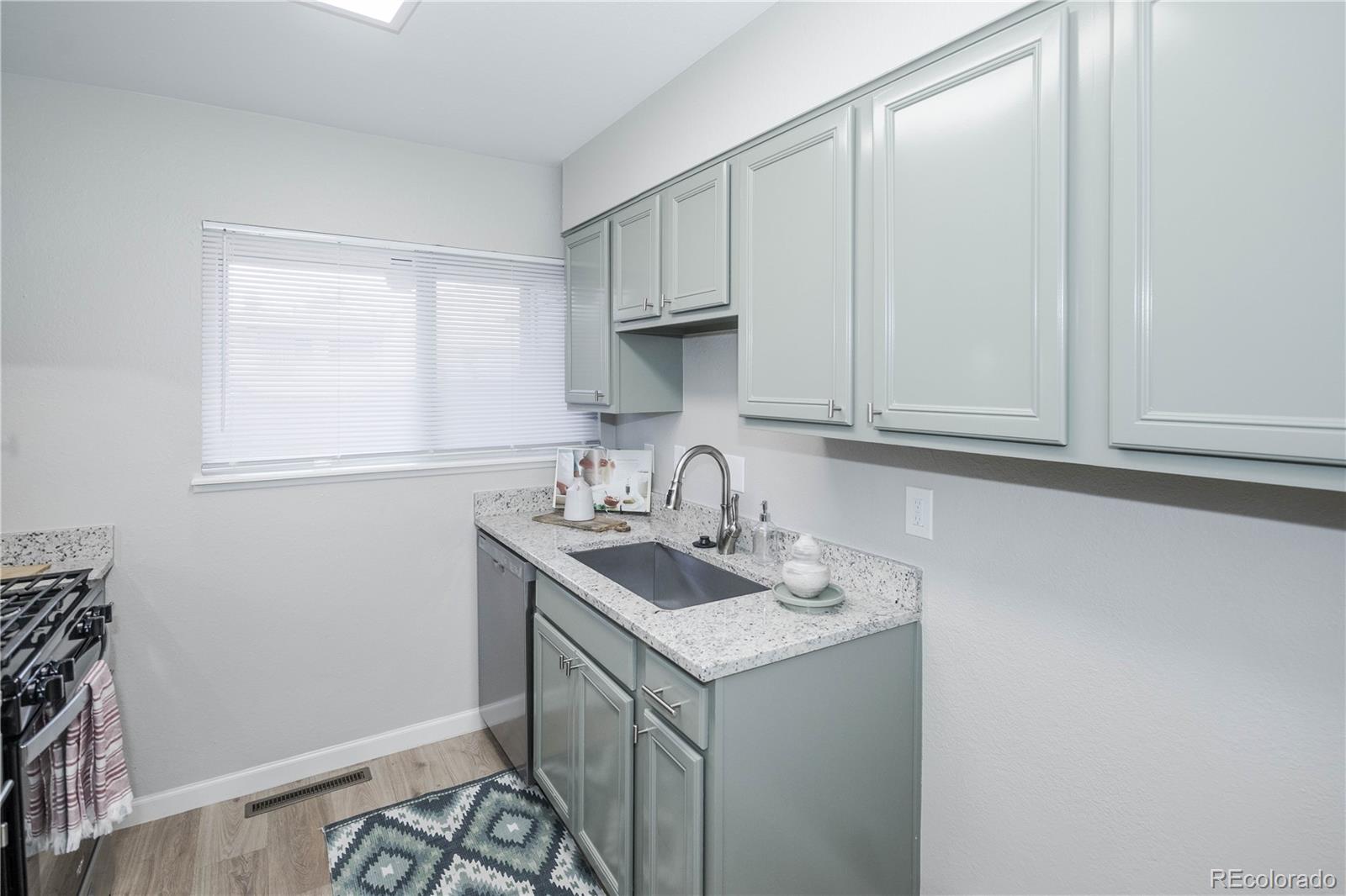 MLS Image #4 for 8015  wolff street c,westminster, Colorado