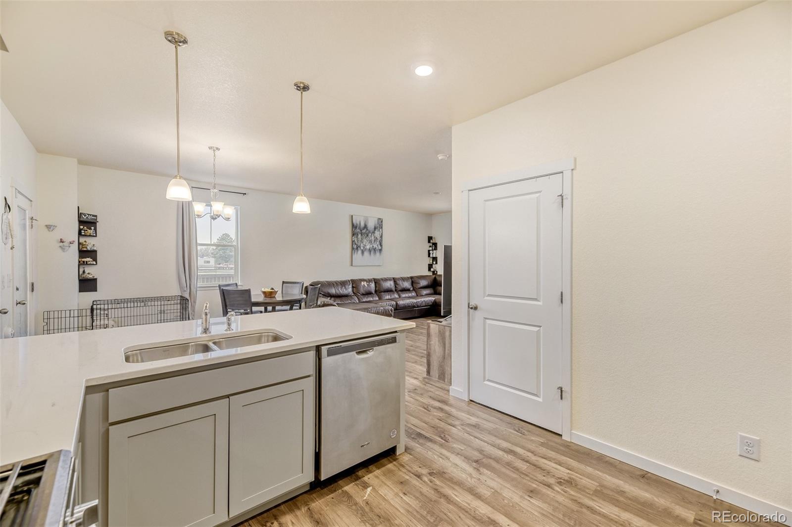 MLS Image #7 for 747 n quatar street,aurora, Colorado