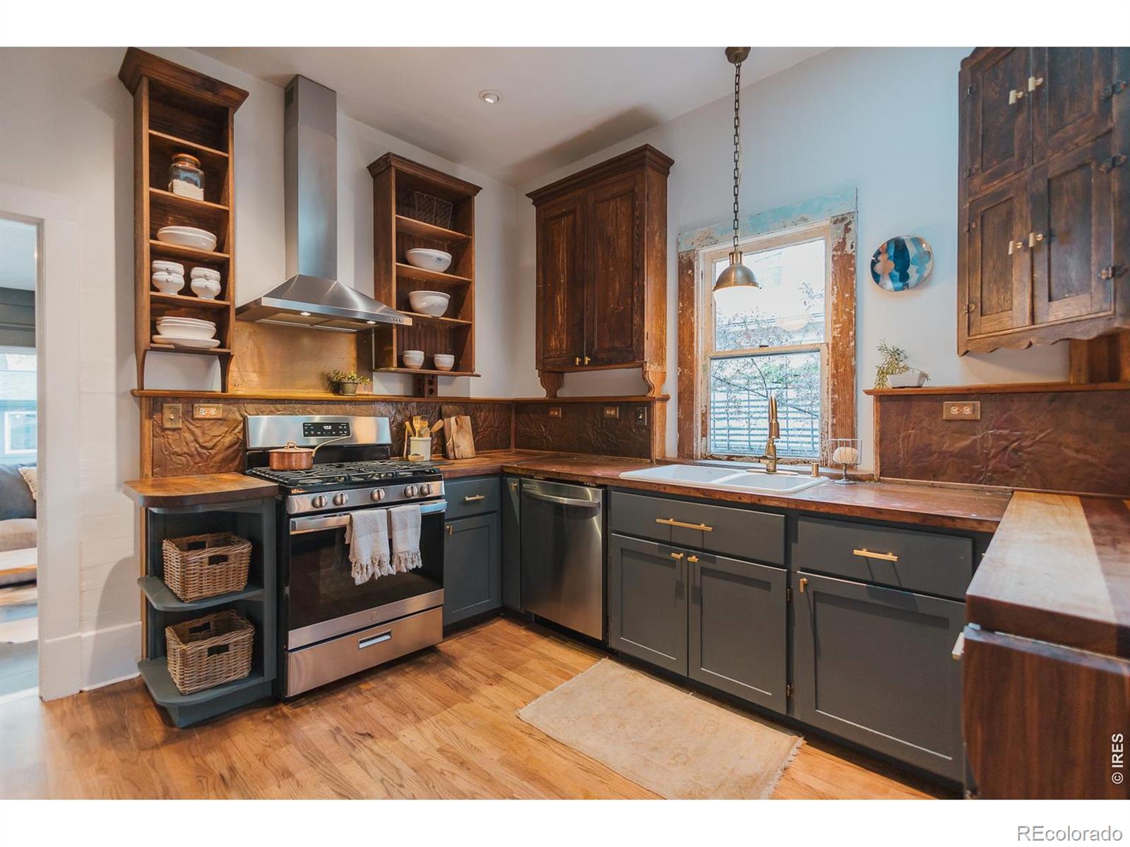MLS Image #14 for 824 w olive street,fort collins, Colorado