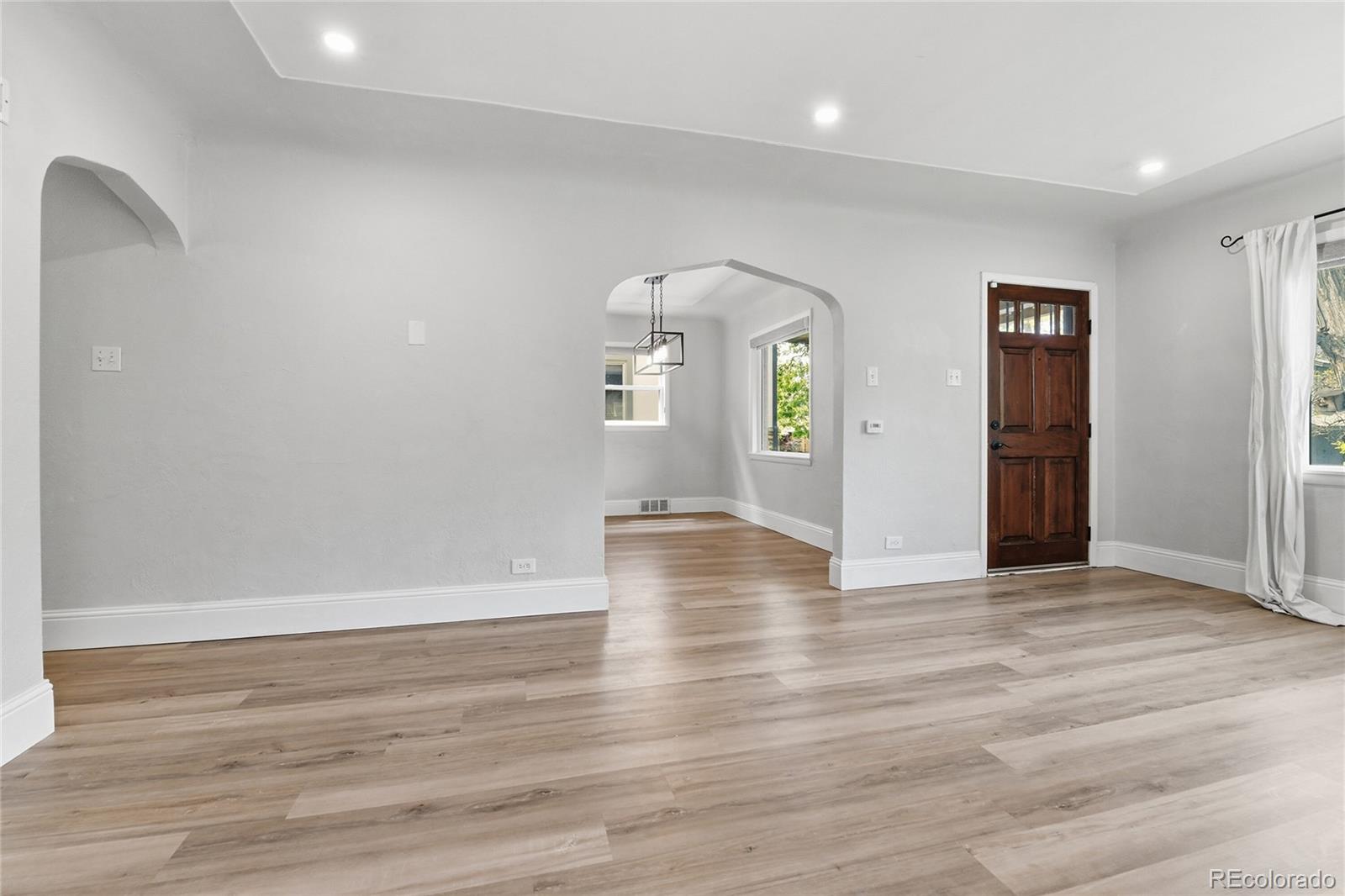 MLS Image #5 for 1934 s washington street,denver, Colorado