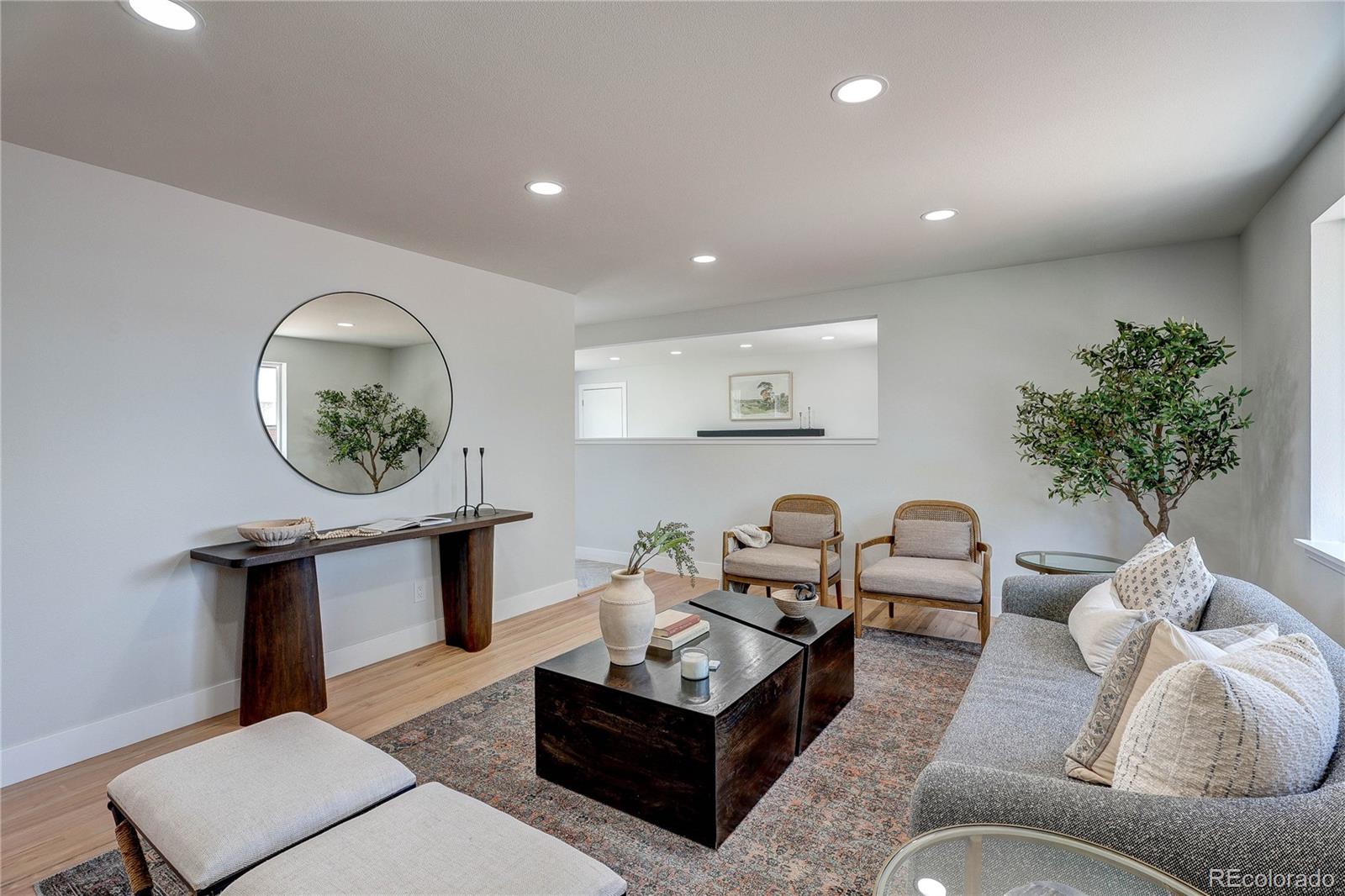 MLS Image #4 for 6579 s lincoln street,centennial, Colorado