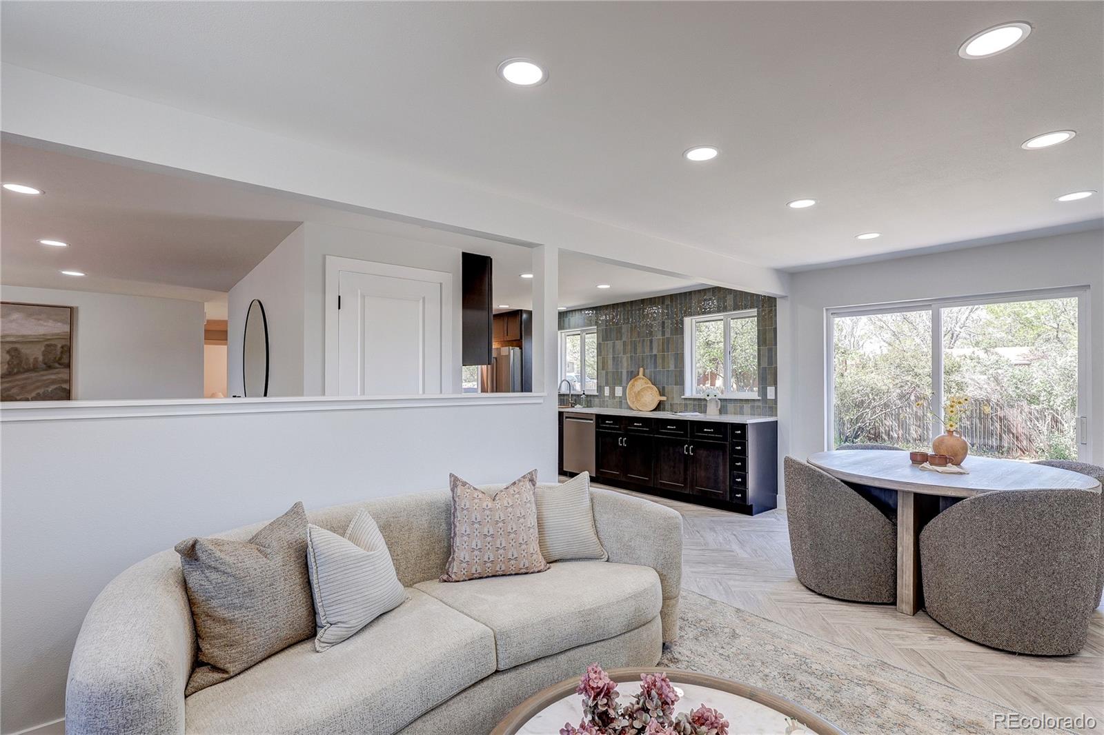 MLS Image #7 for 6579 s lincoln street,centennial, Colorado