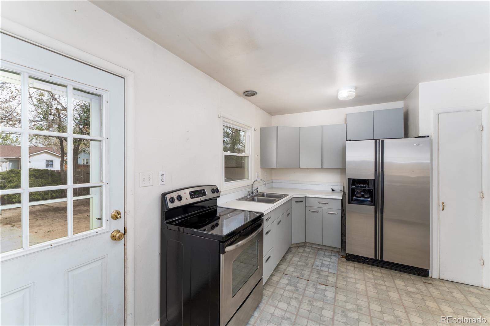 MLS Image #9 for 2818  templeton gap road,colorado springs, Colorado