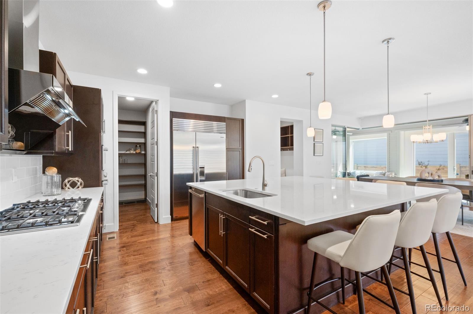 MLS Image #10 for 9409 e 58th drive,denver, Colorado