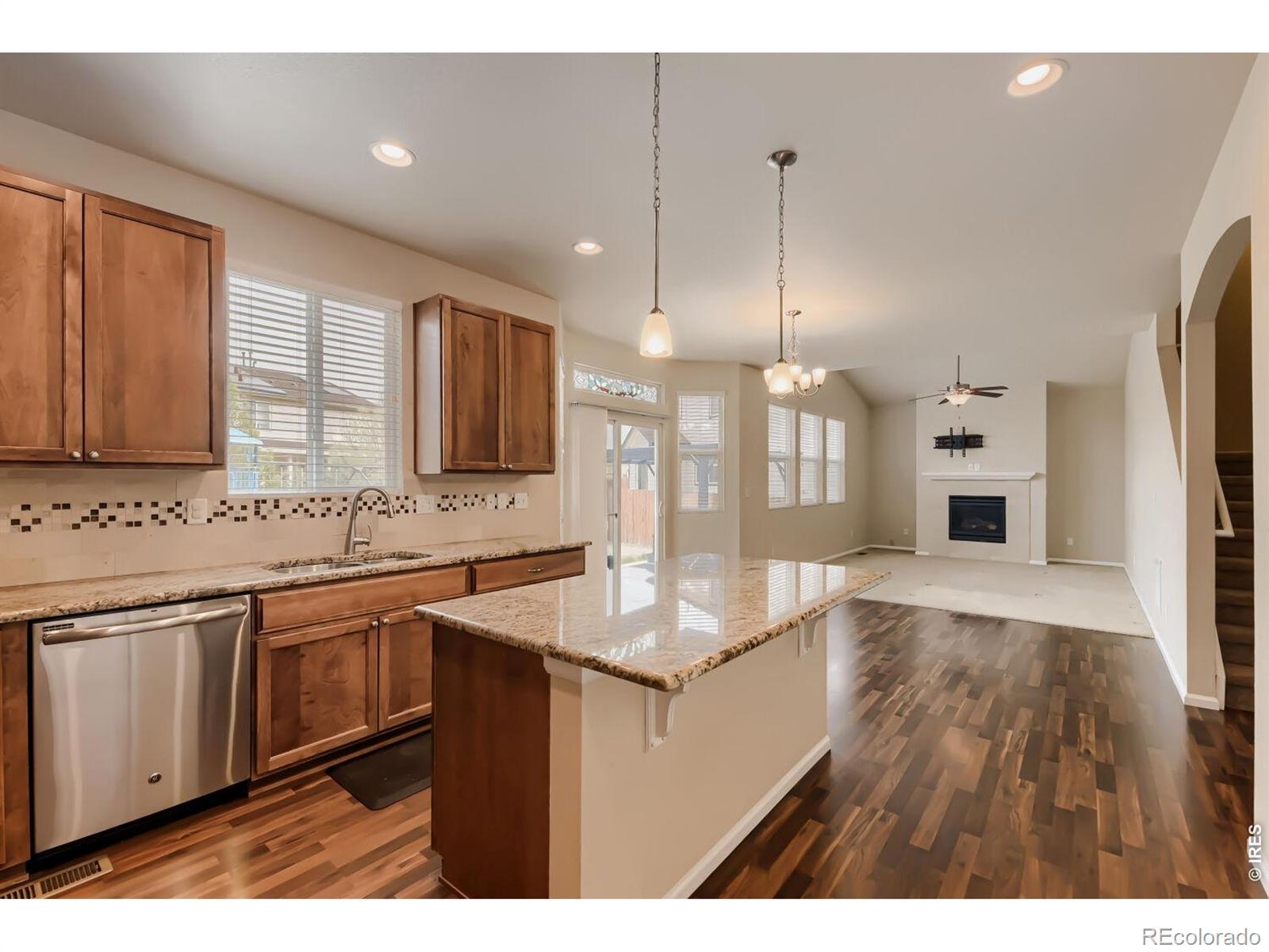 MLS Image #7 for 625  stonehaven street,dacono, Colorado